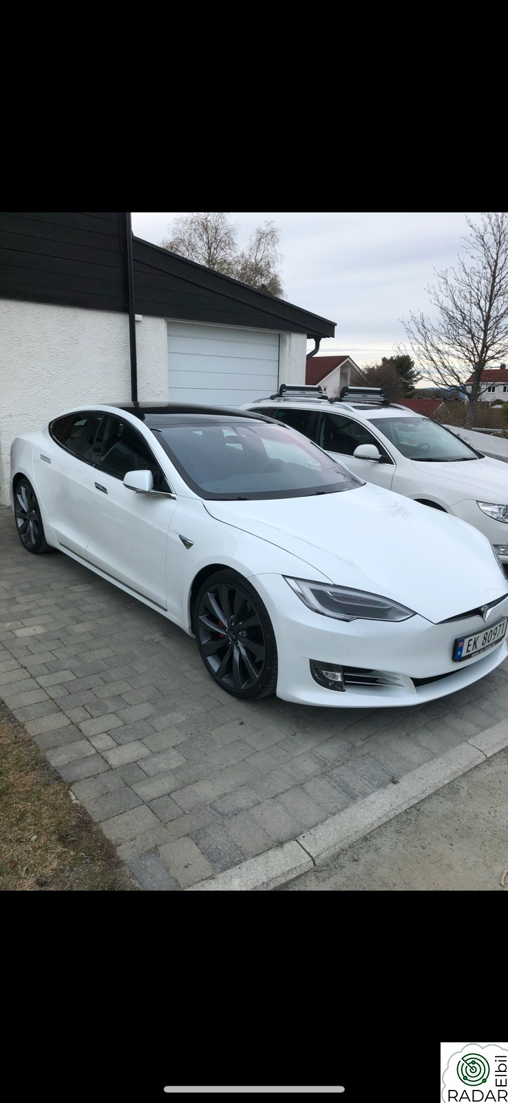 TESLA Model S 75D 4WD