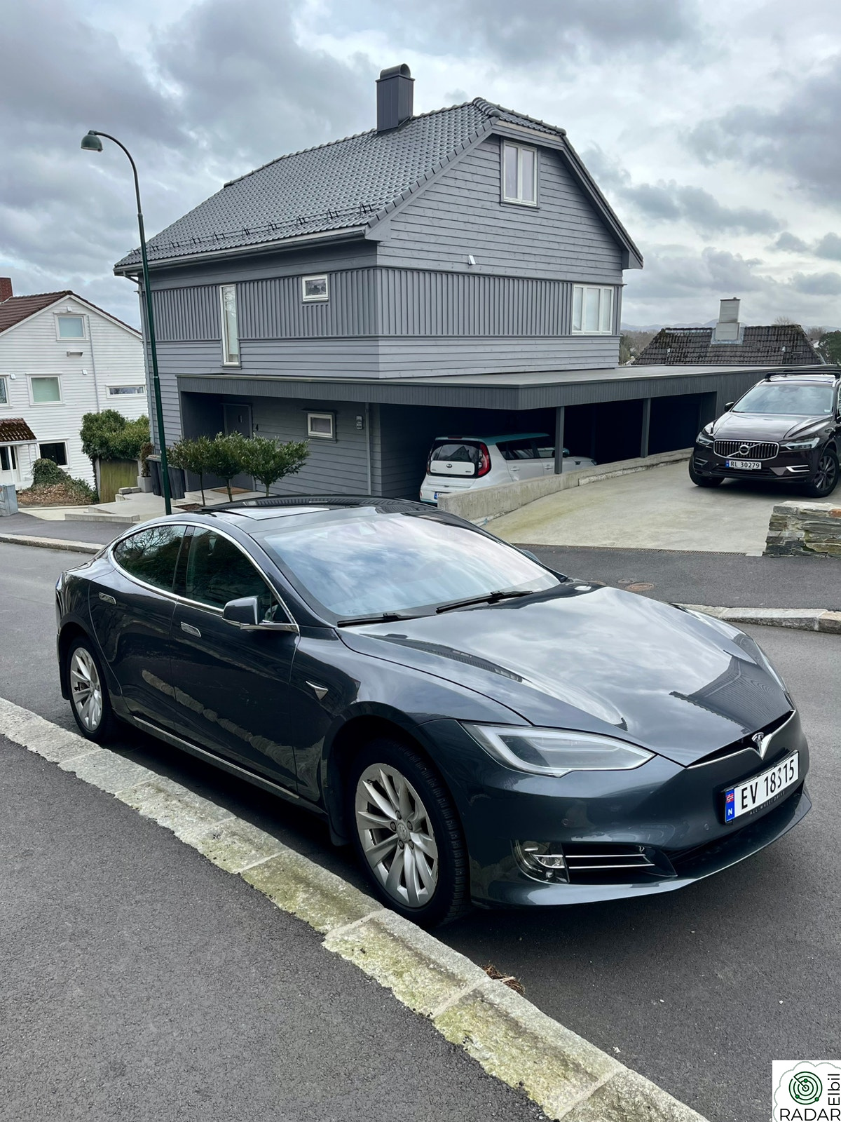 TESLA Model S 75D 4WD