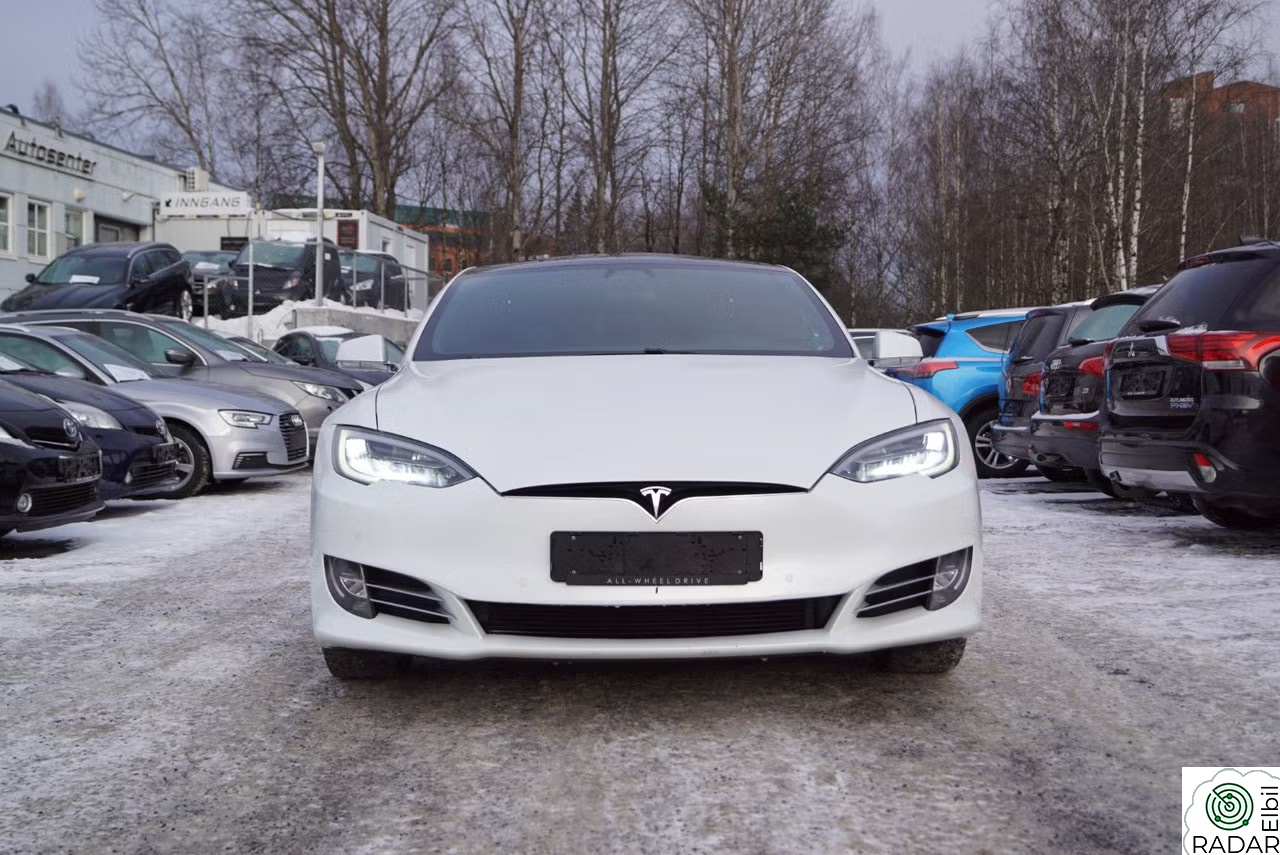 TESLA Model S 75D 4WD