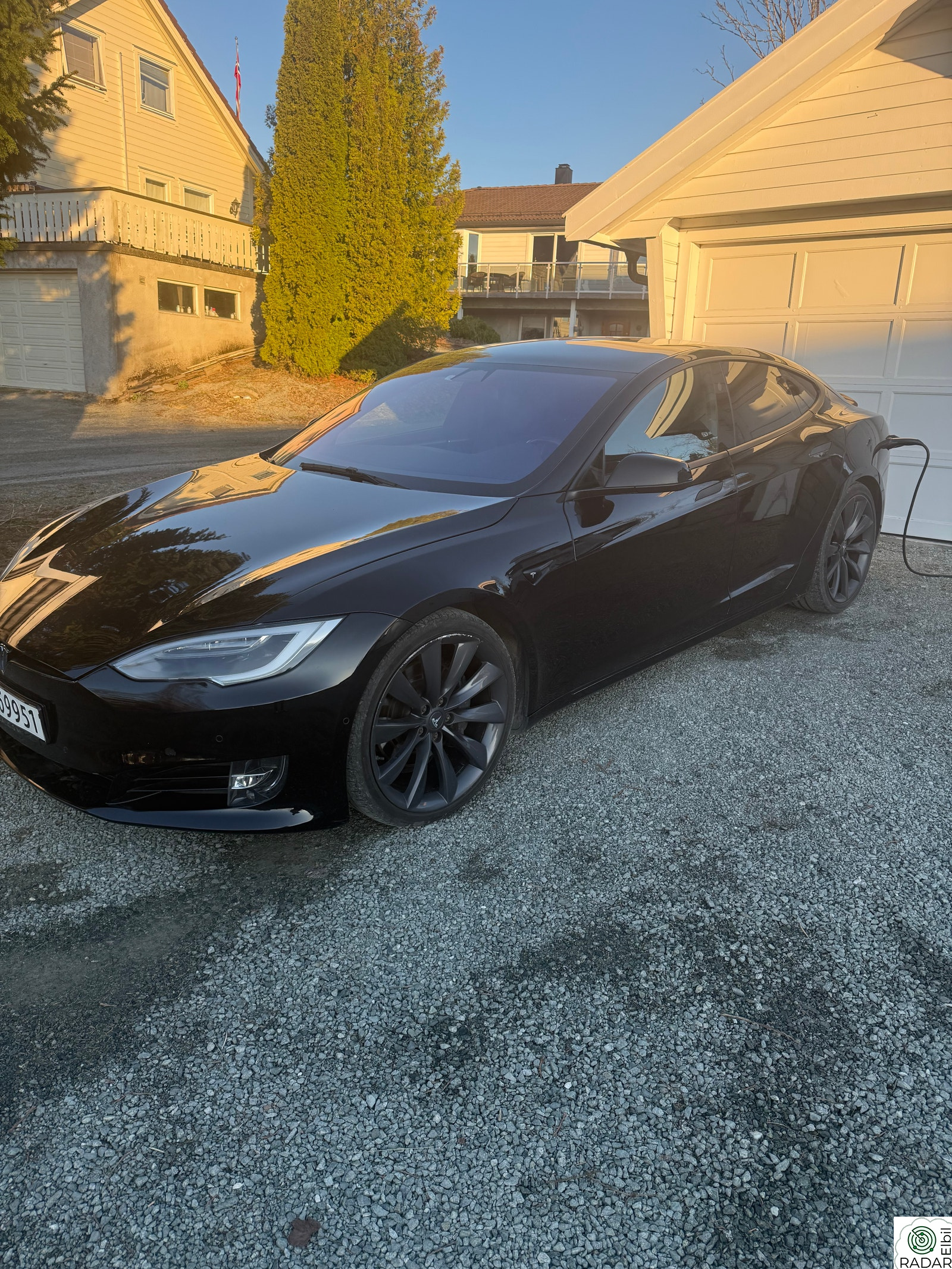 TESLA Model S 75D 4WD