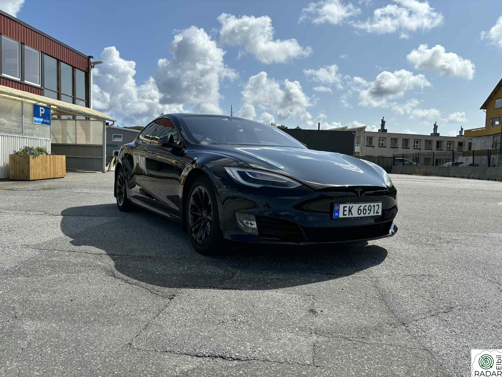 TESLA Model S 75D 4WD