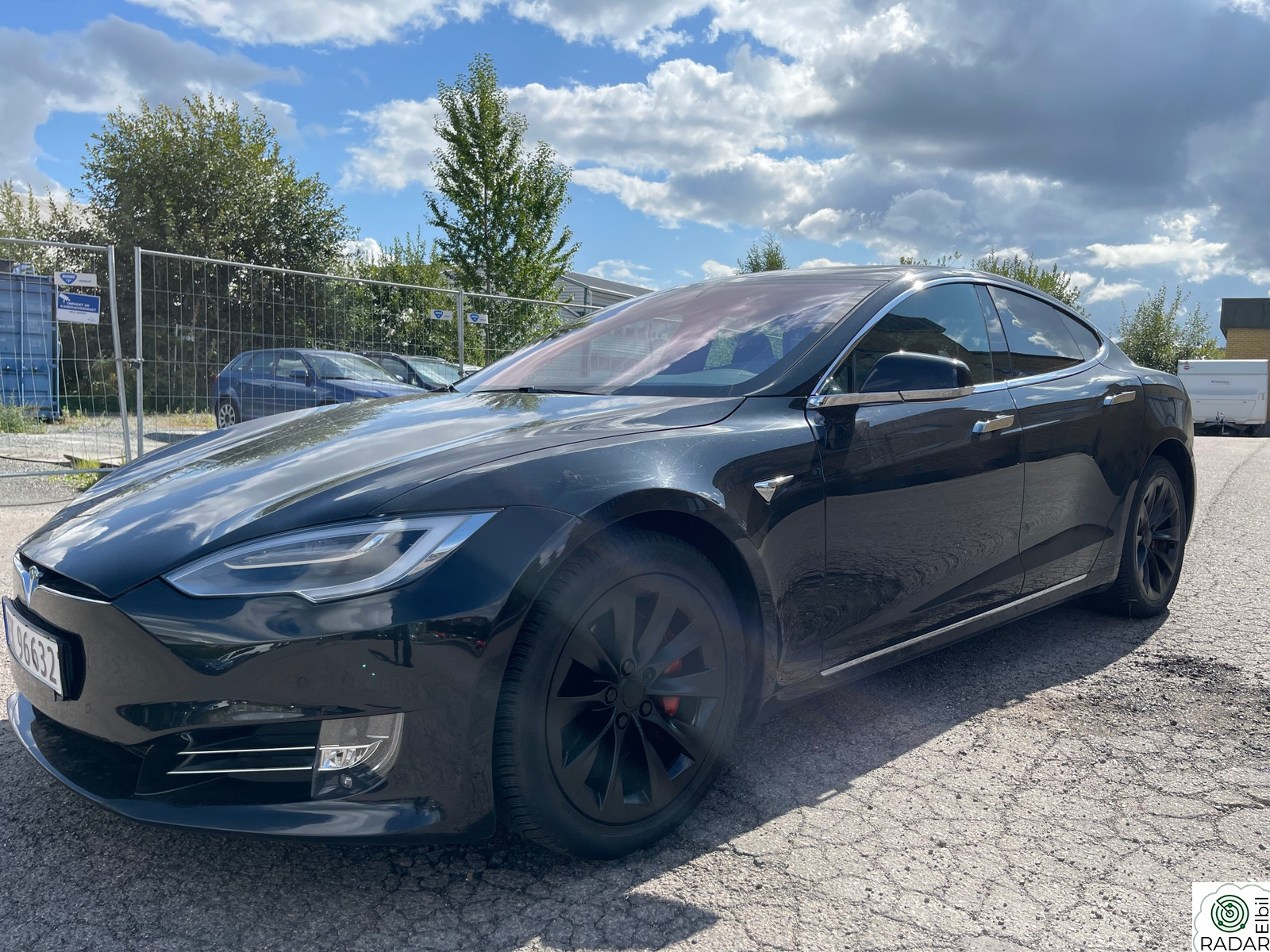 TESLA Model S 75D 4WD FSD MCU2 EU-OK PANO LUFT PREMIUM VINT.P LAV KM