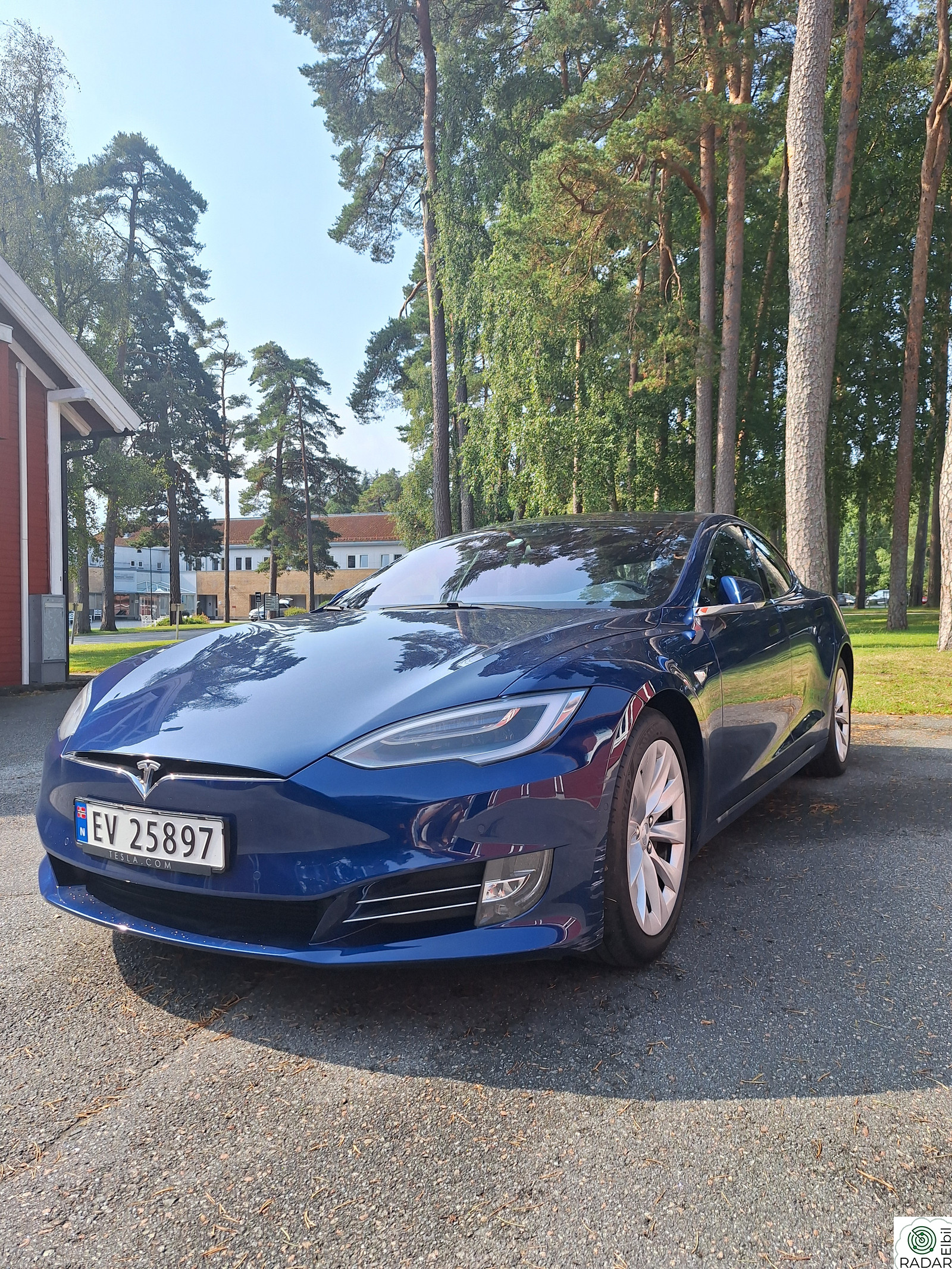 TESLA Model S 75D 4WD