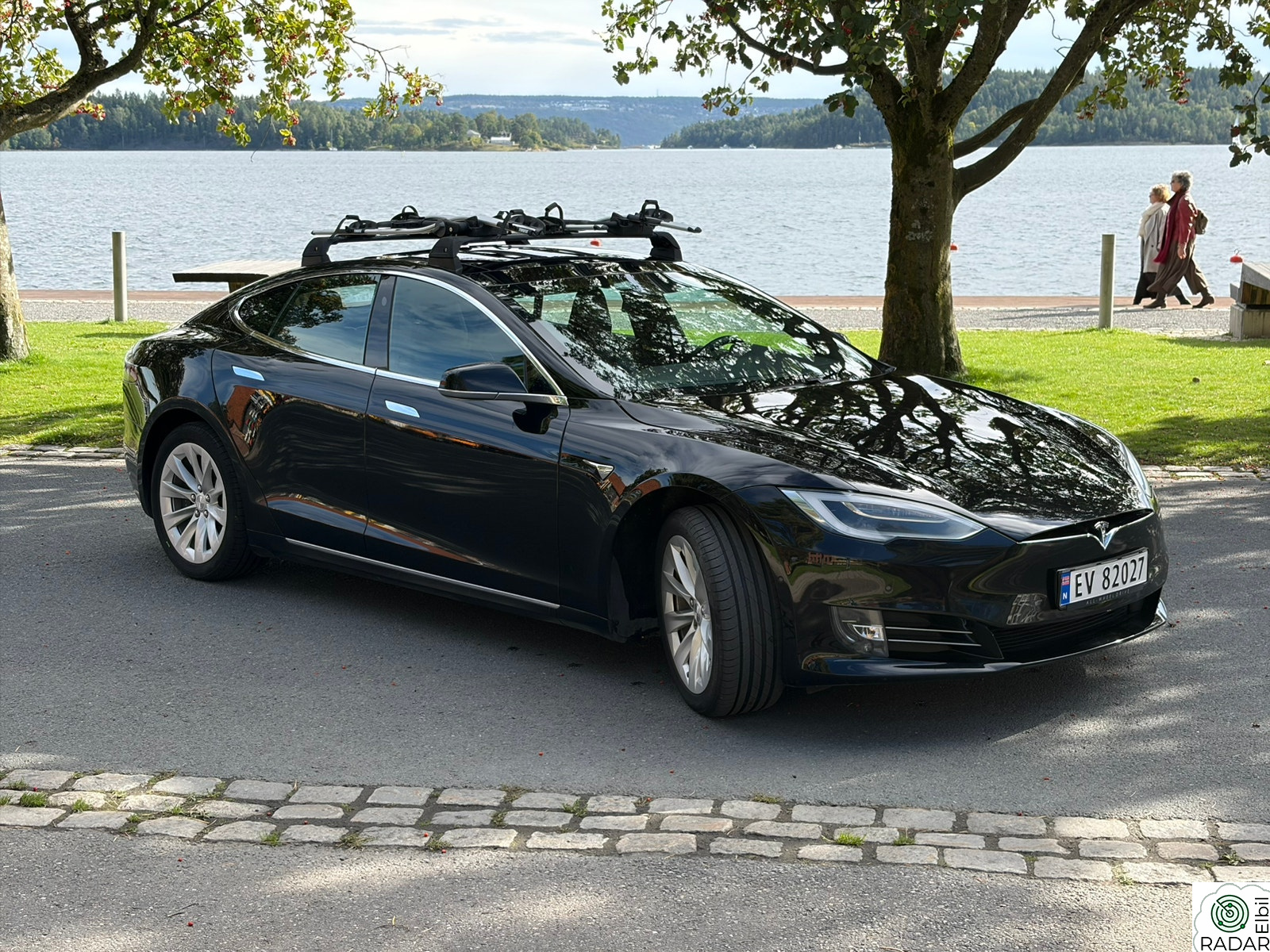 TESLA Model S 75D AWD