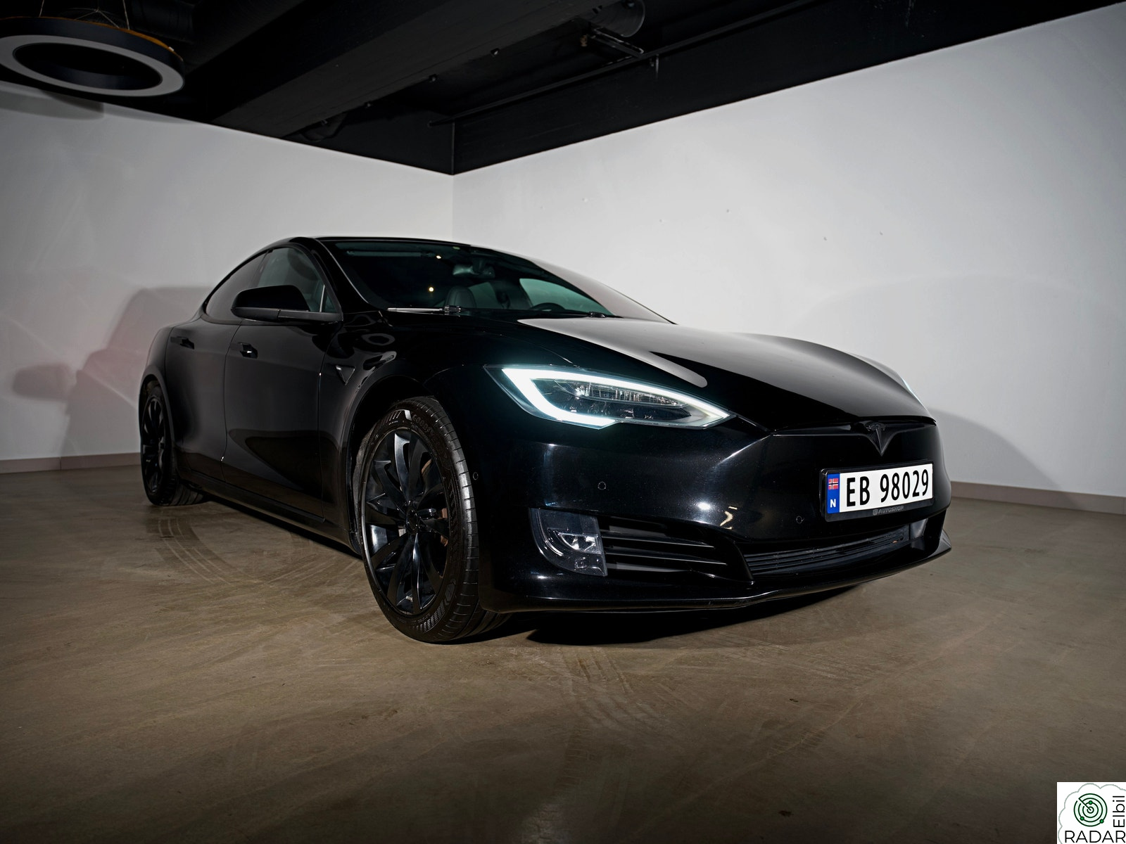 TESLA Model S Long Range PLUS RAVEN // UltraHiFi, Vinter- 652KM WLTP!