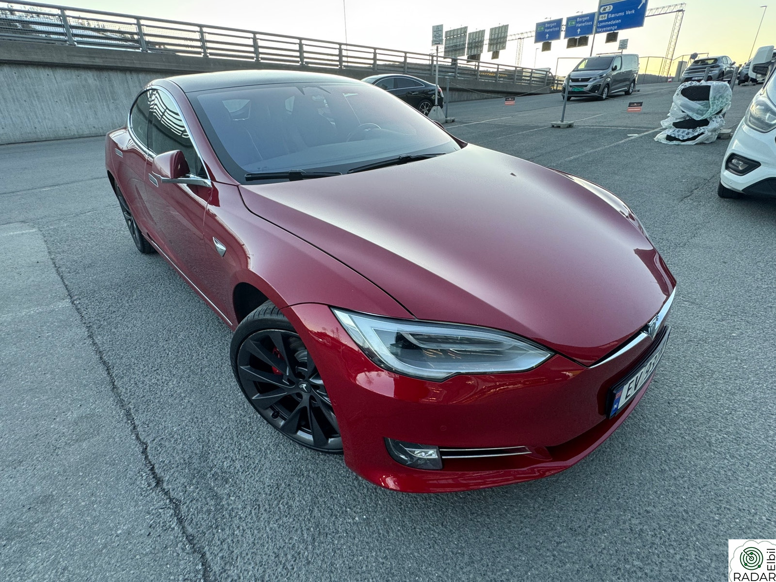 TESLA Model S Ludicrous Performance