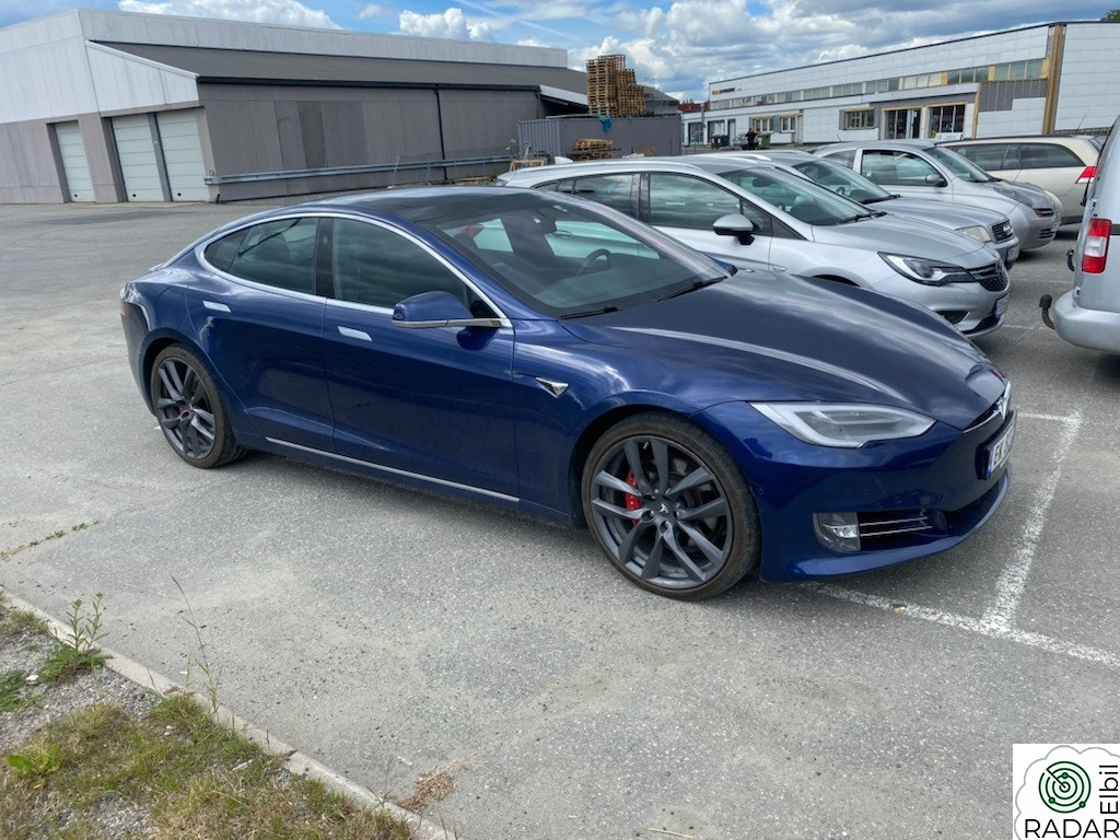 TESLA Model S P100D L Performance CCS/Luft/Soltak/HiFi