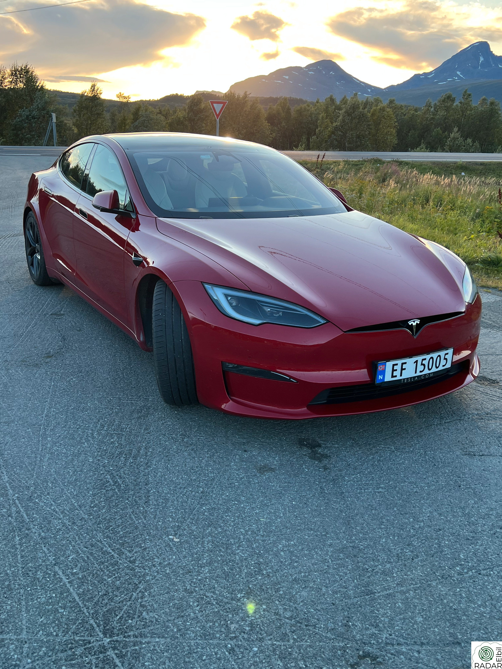TESLA Model S Long Range