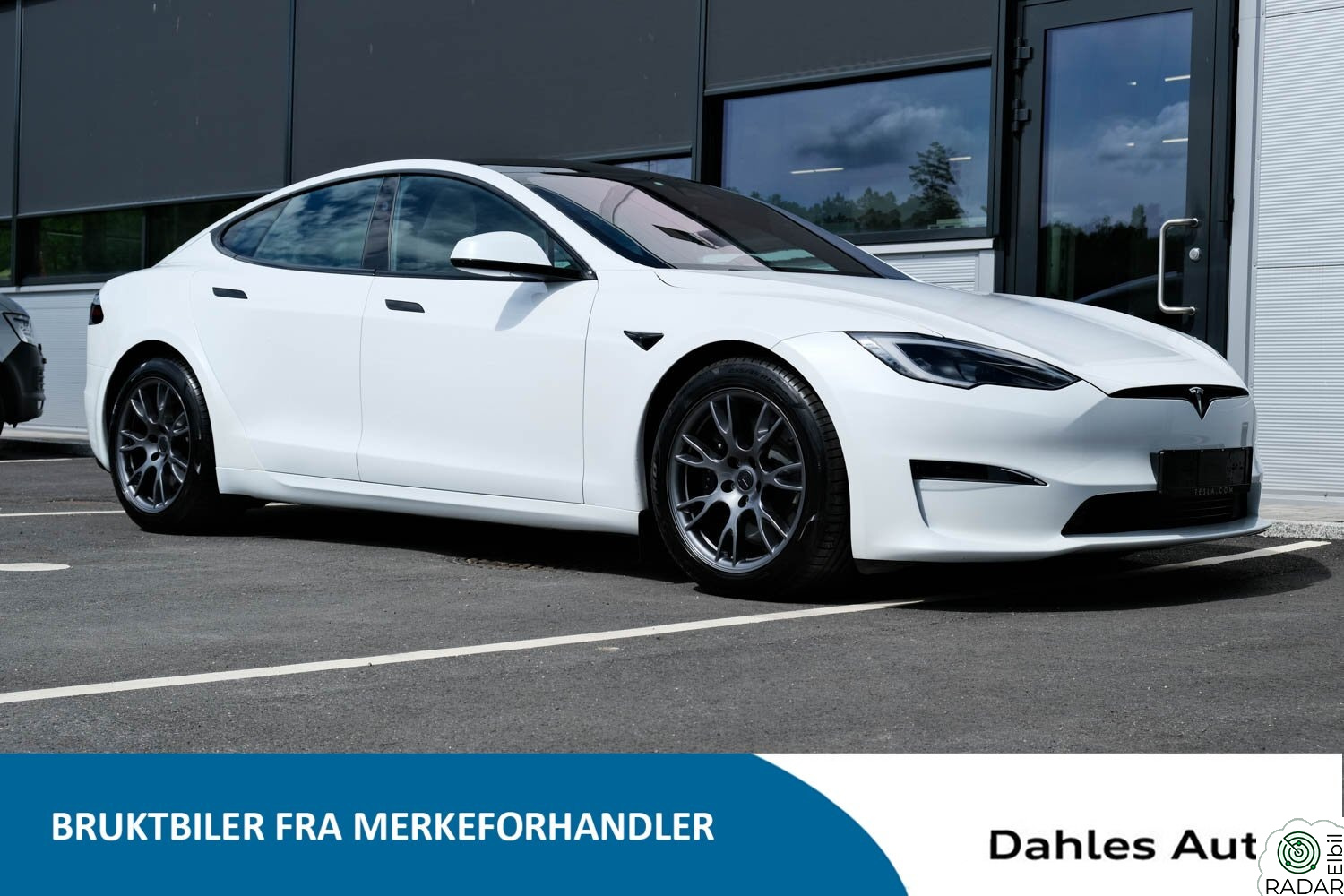TESLA Model S AWD  Long Range - LAV KILOMETER