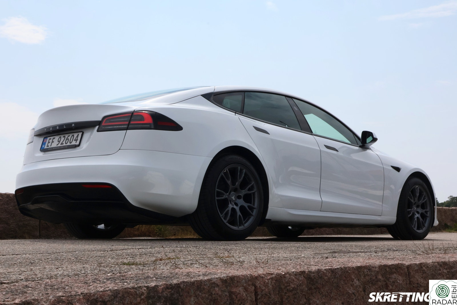 TESLA Model S 100D LONG RANGE - DUAL DRIVE - 686 HK - CCS!