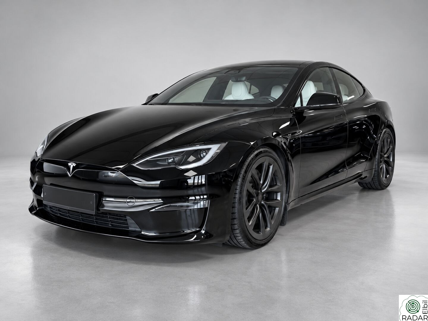 TESLA Model S PREMIUM | 21" Arachnid | LR AWD | Skinn | Luftfjæring