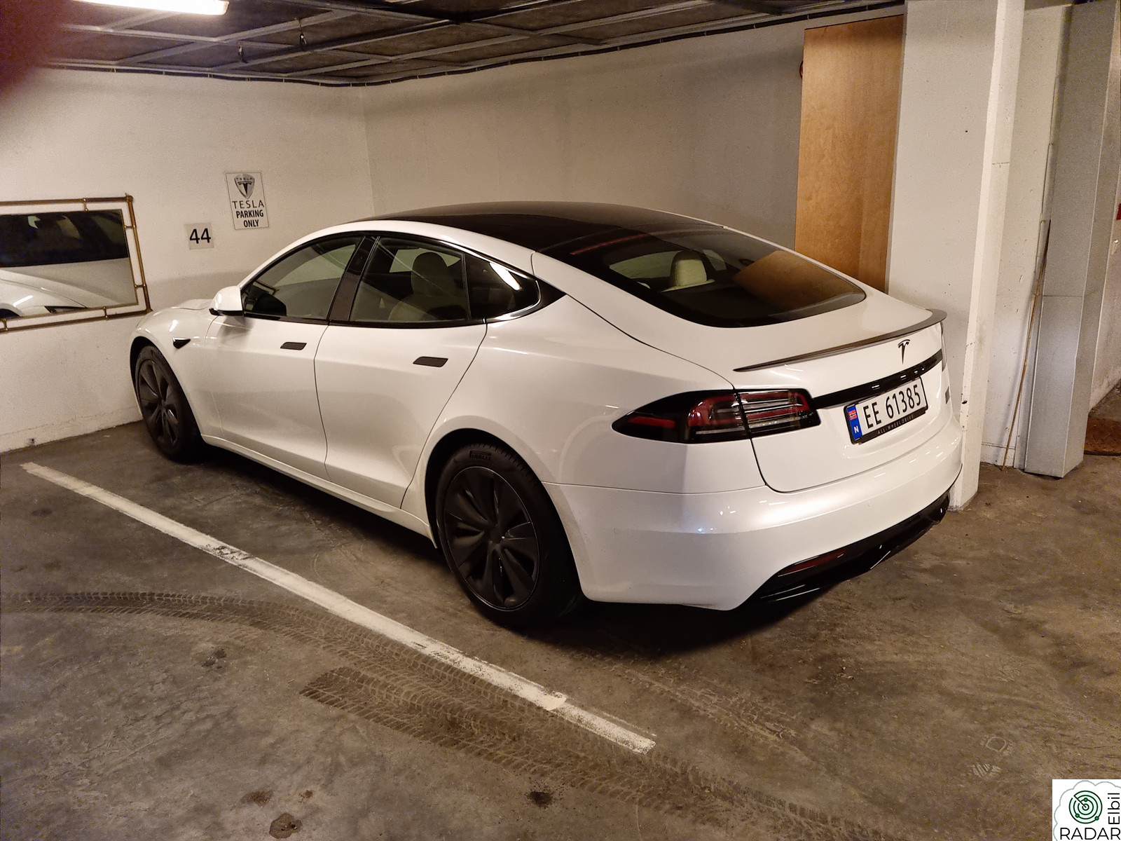 TESLA Model S MODEL S 314KW