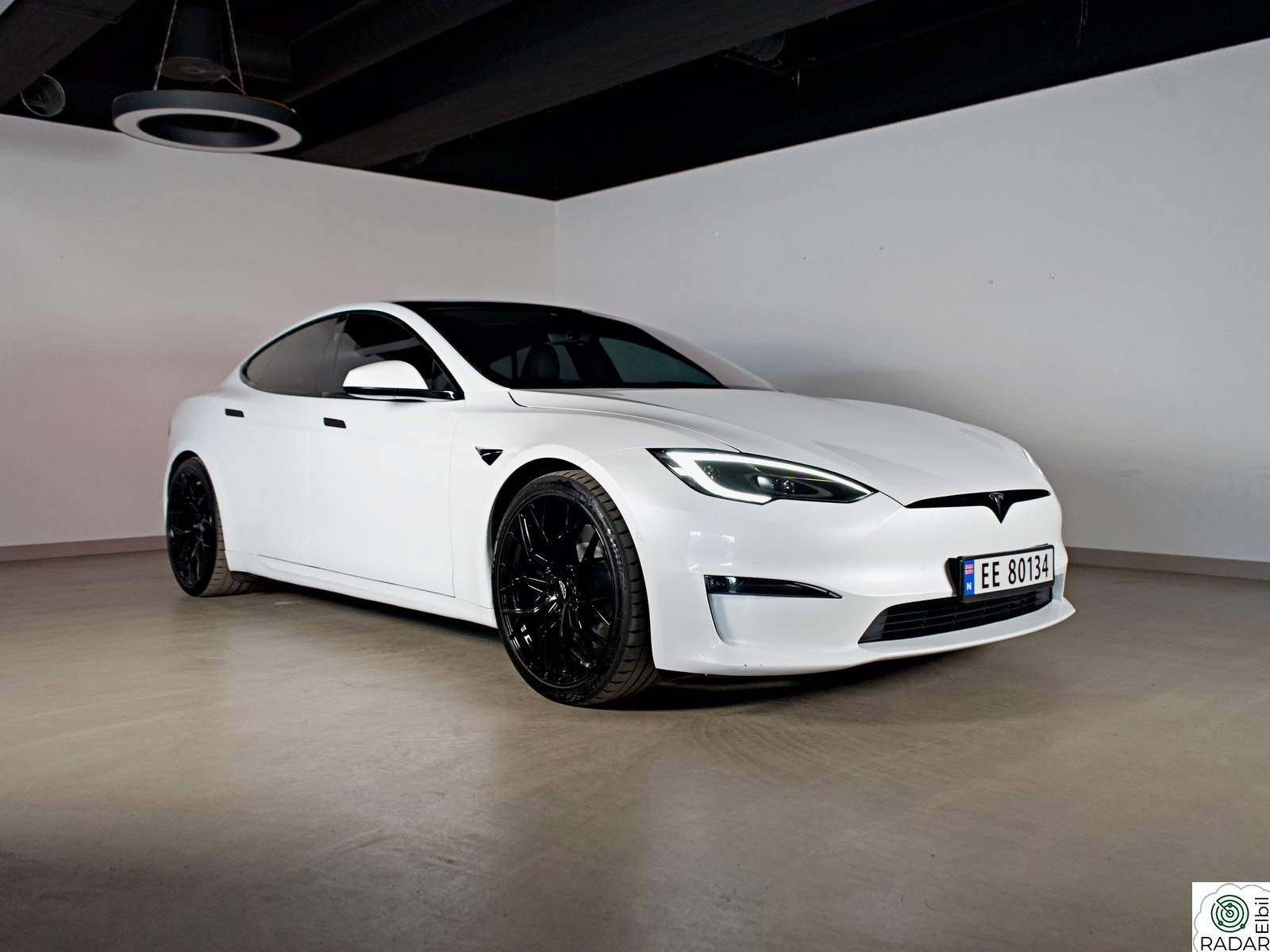 TESLA Model S PLAID AWD | YOKE | H.FESTE | MATRIX | +++
