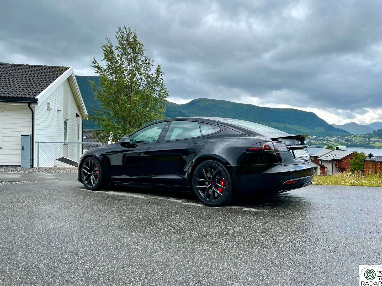 TESLA Model S Plaid
