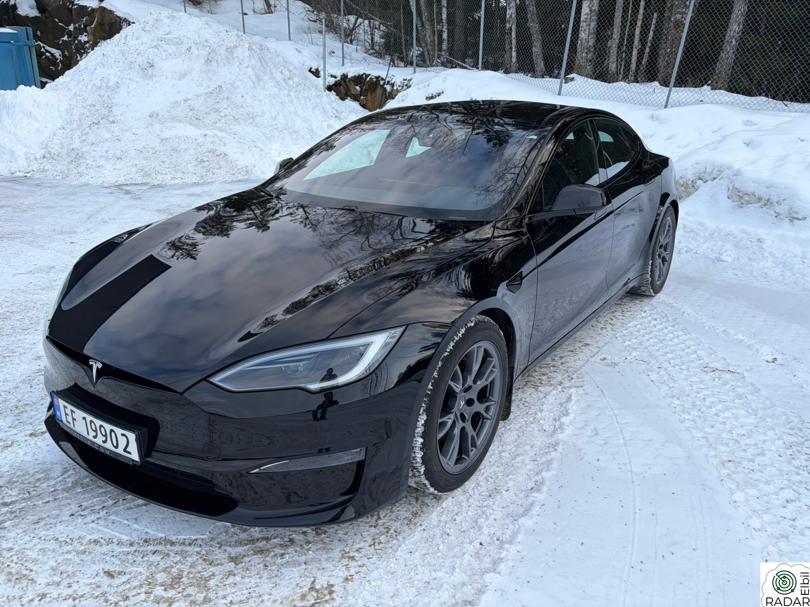 TESLA Model S Plaid
