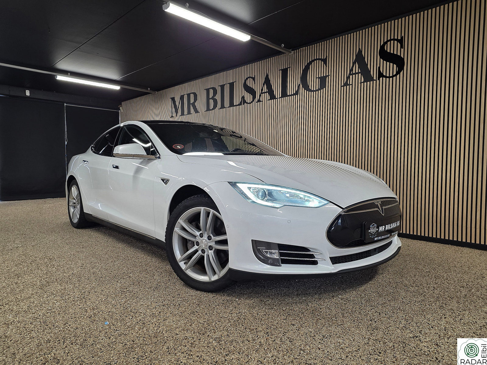 TESLA MOTORS Model S 85/ Gratis Lading/ Autopilot/ CCS / Vinterpakke