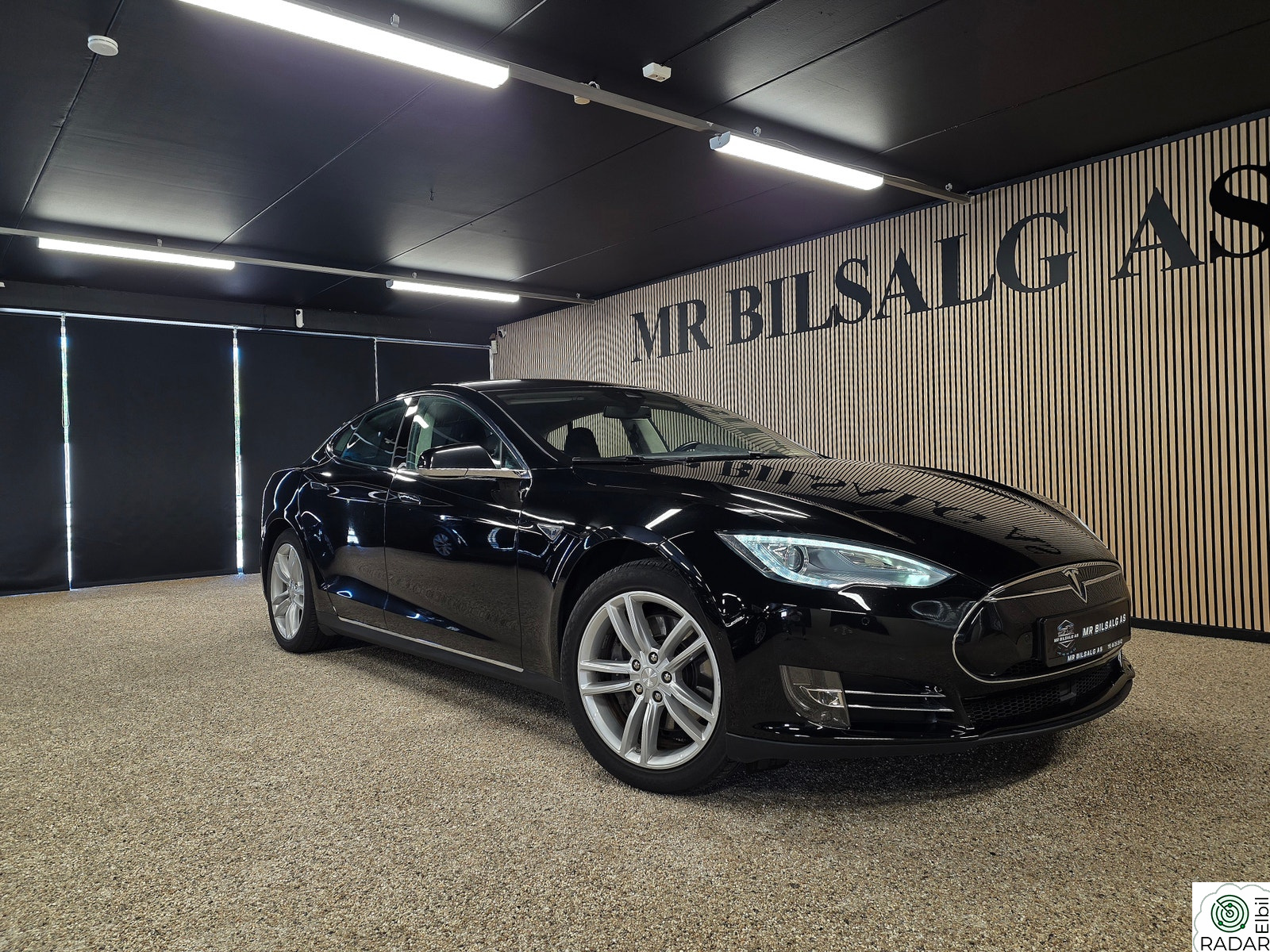 TESLA MOTORS Model S 85D / Gratis Lading SC01