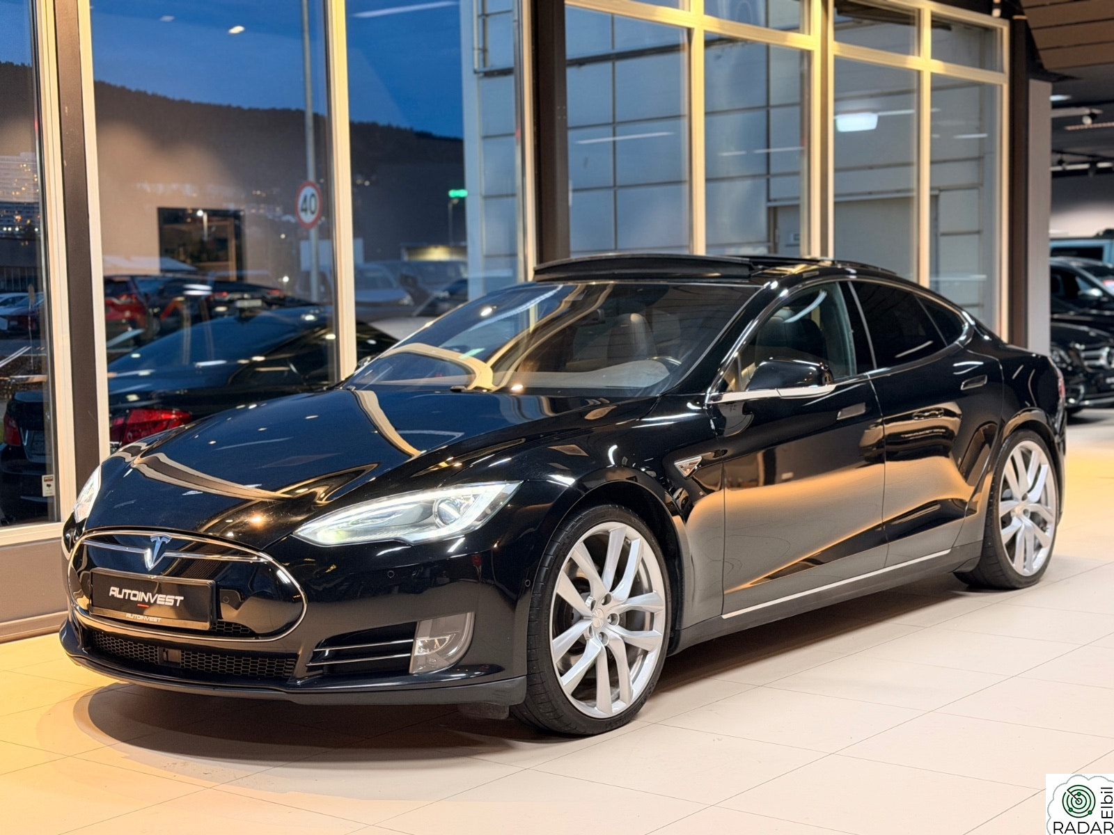 TESLA MOTORS Model S 85 AUTOPILOT-SKINN-LUFT-PANORAMA-VINTERPAKKE,CCS,21