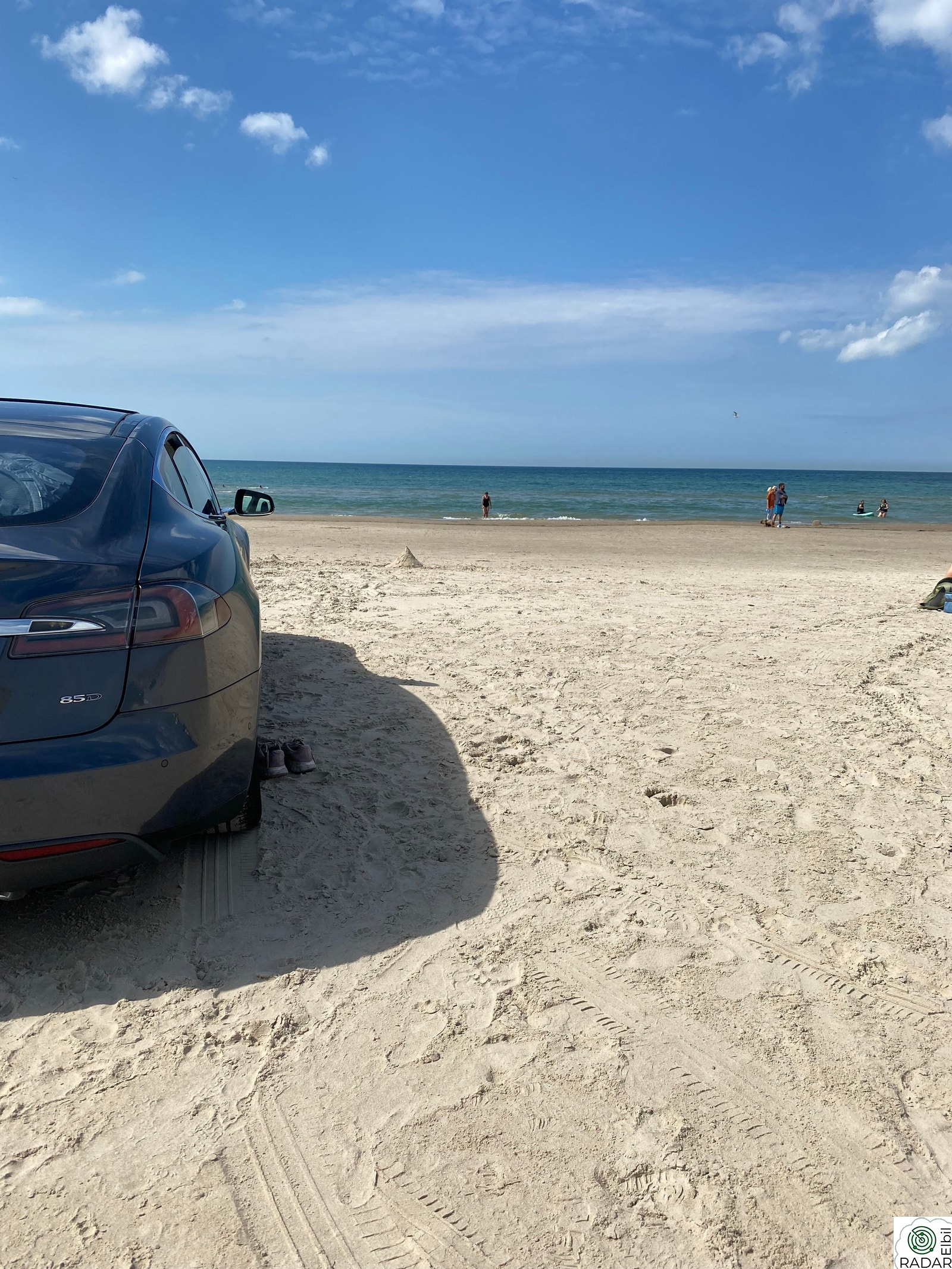 TESLA MOTORS Model S 85D