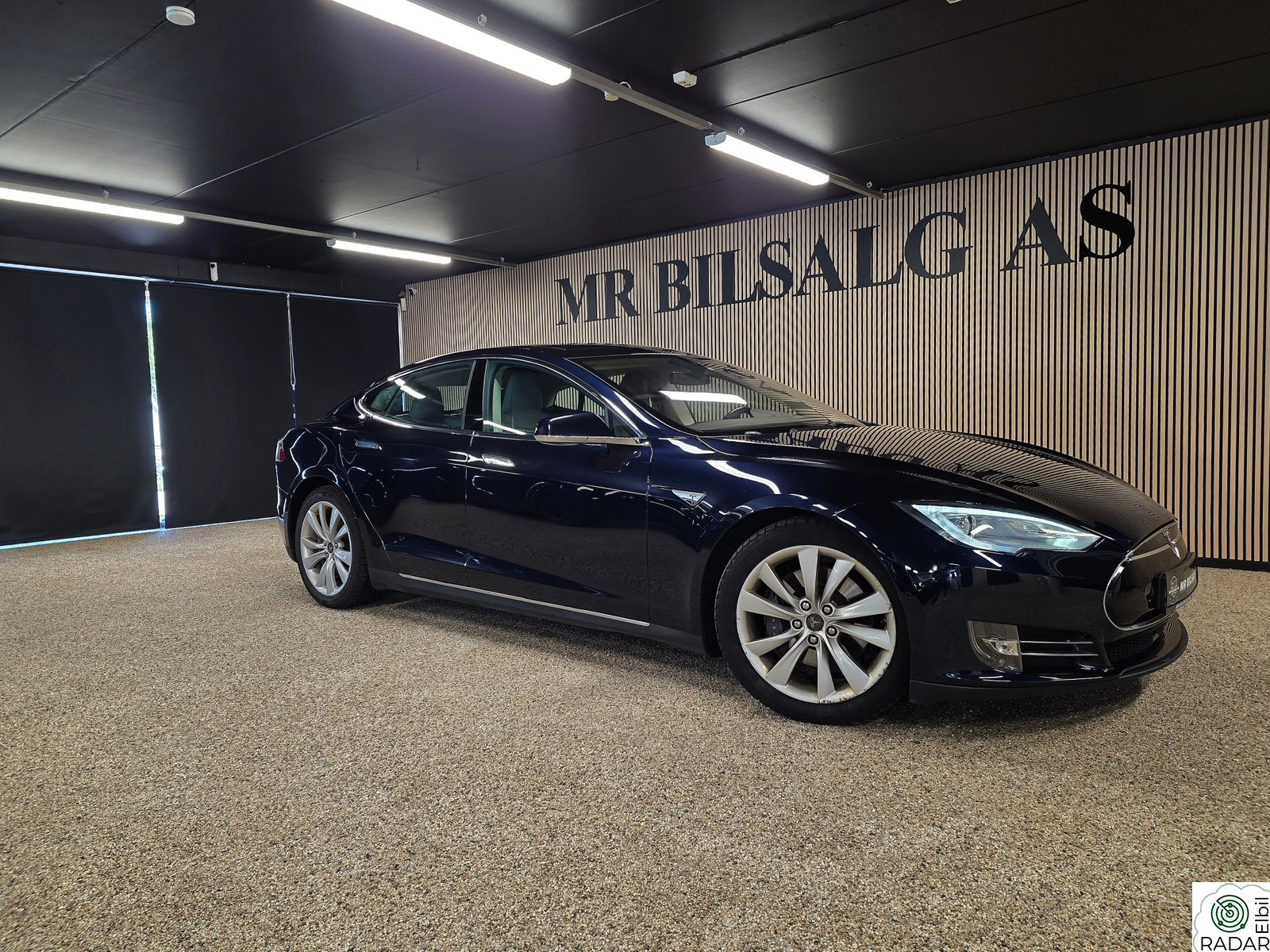 TESLA MOTORS Model S 85D / Autopilot/ Premium/ 450 km
