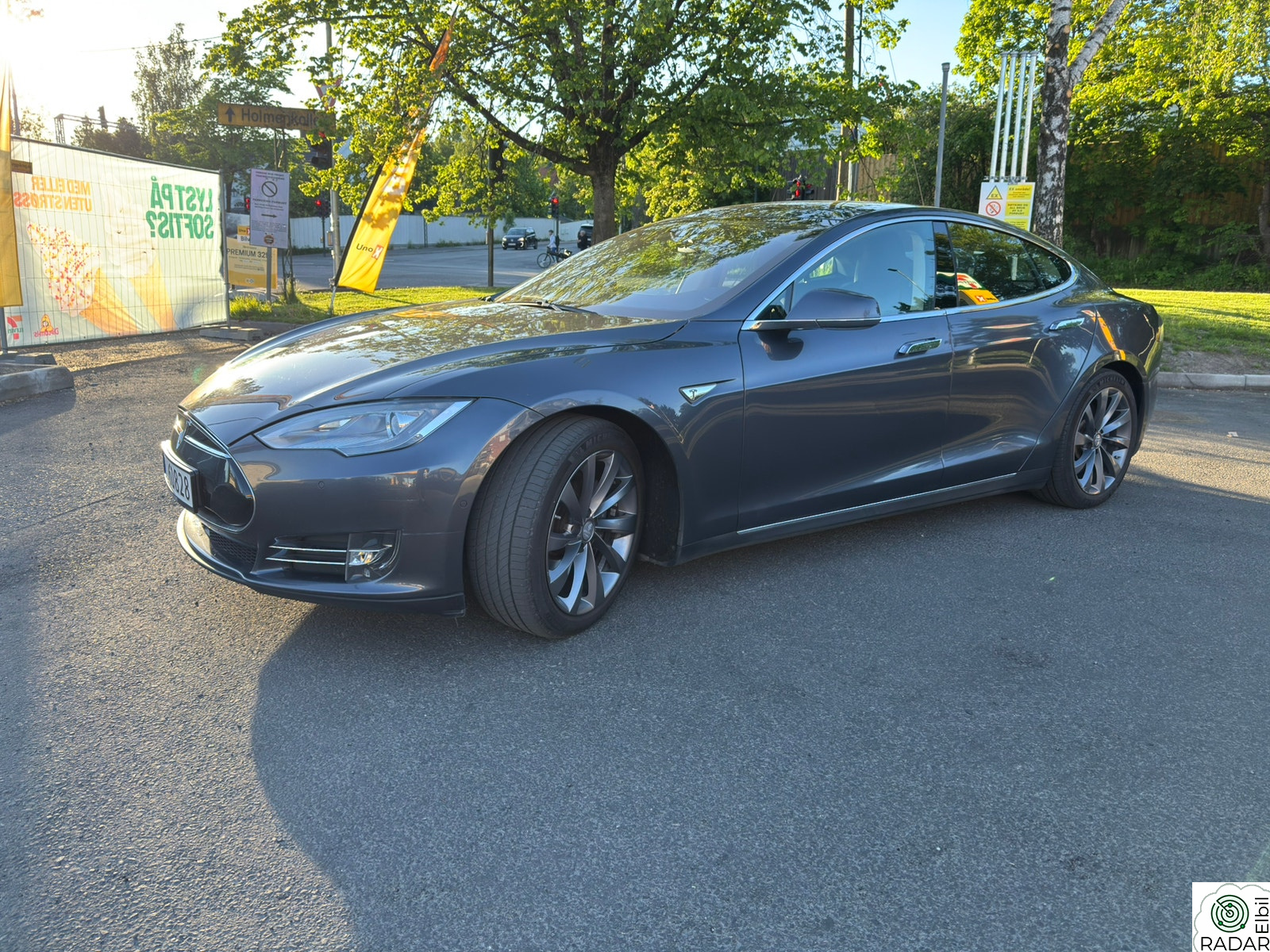 TESLA MOTORS Model S 85D