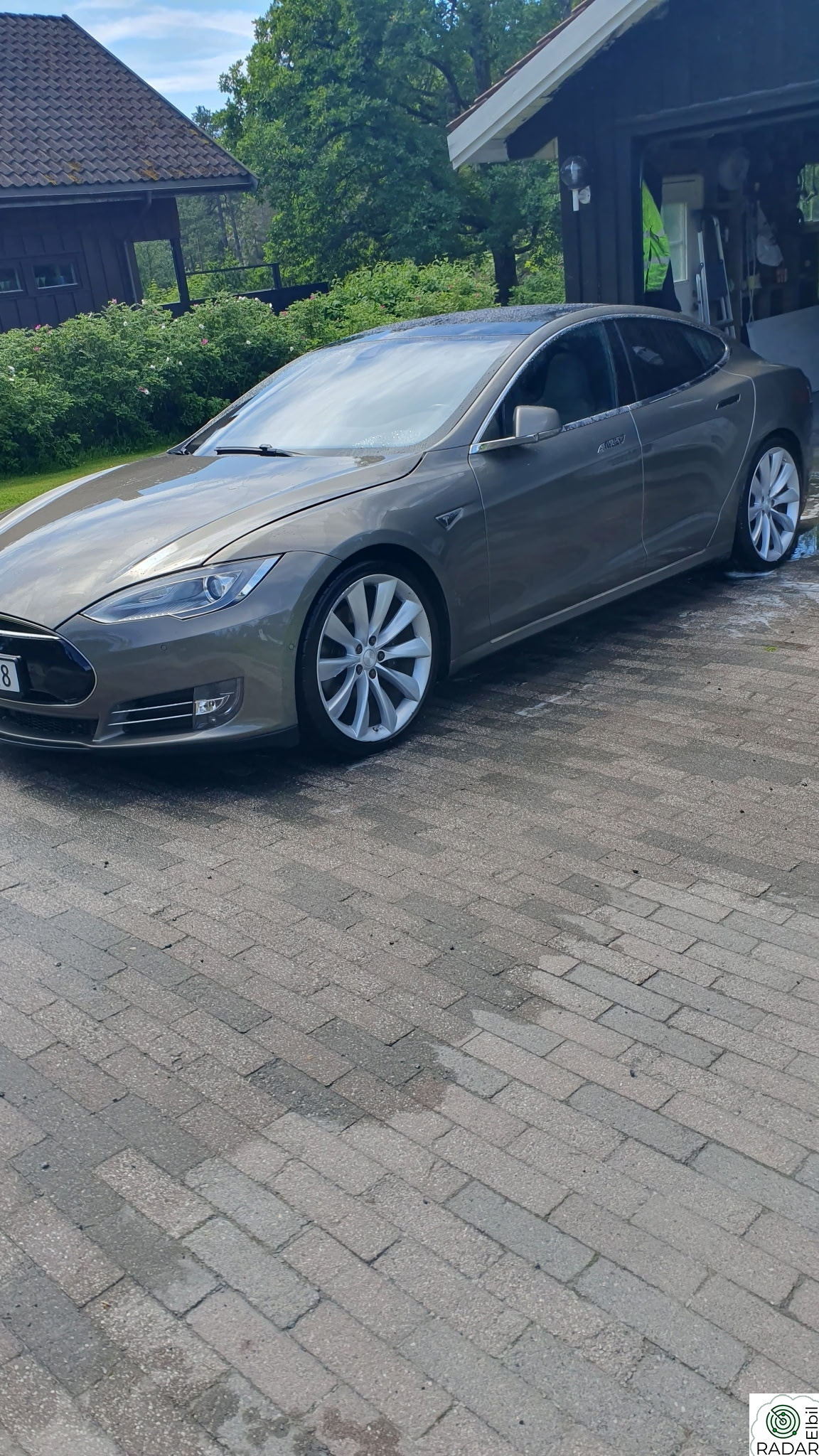 TESLA MOTORS Model S 85D