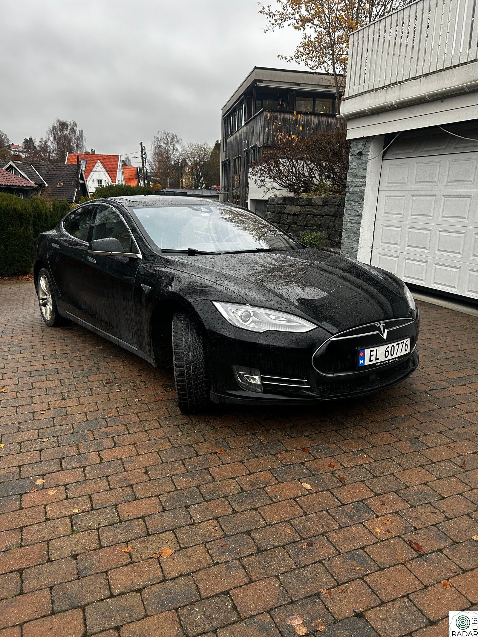 TESLA MOTORS Model S P85D Performance
