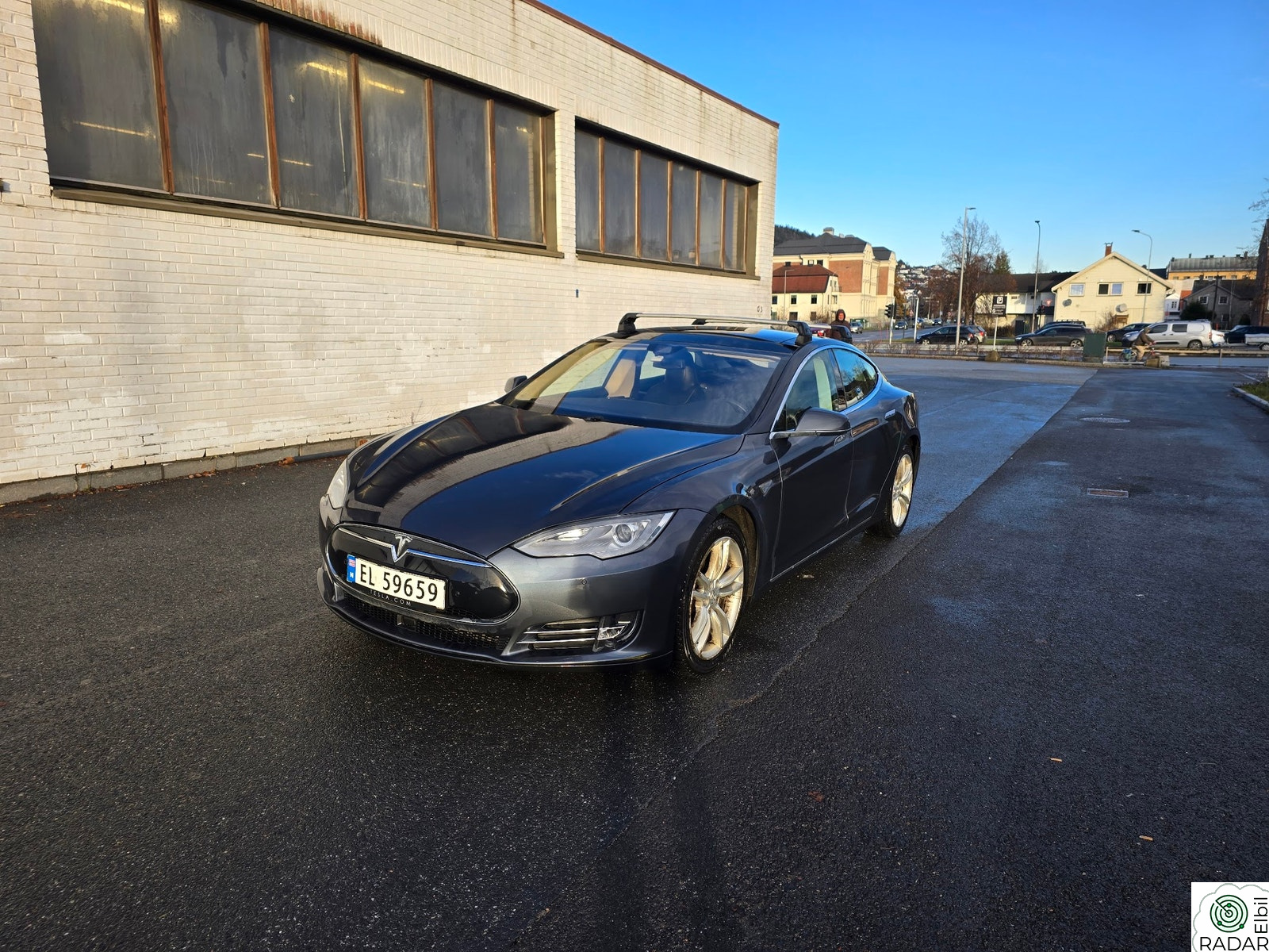 TESLA MOTORS Model S 85D