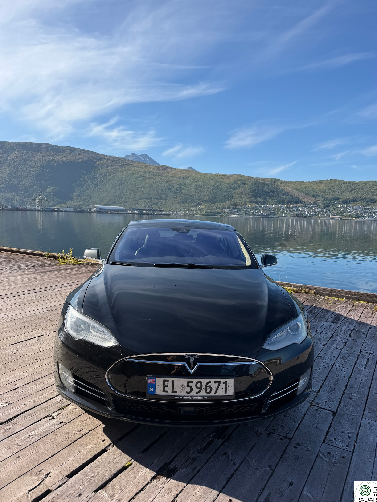 TESLA MOTORS Model S 85D