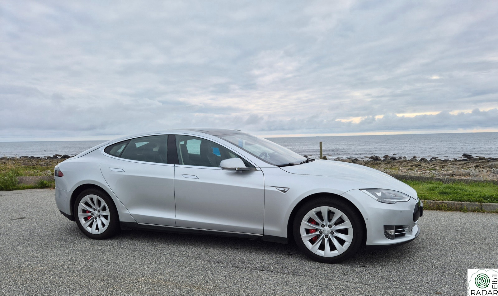 TESLA MOTORS Model S P85D Performance Ludicrous 4WD