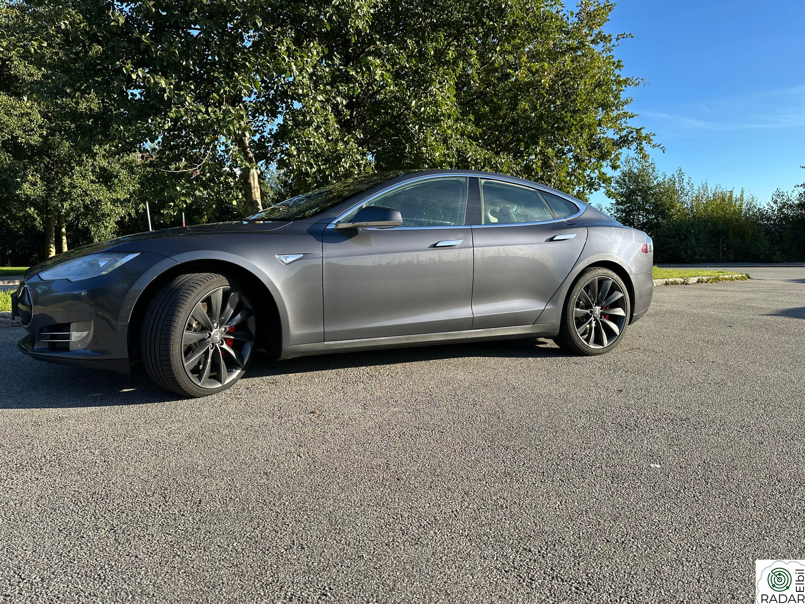 TESLA MOTORS Model S P85D Performance