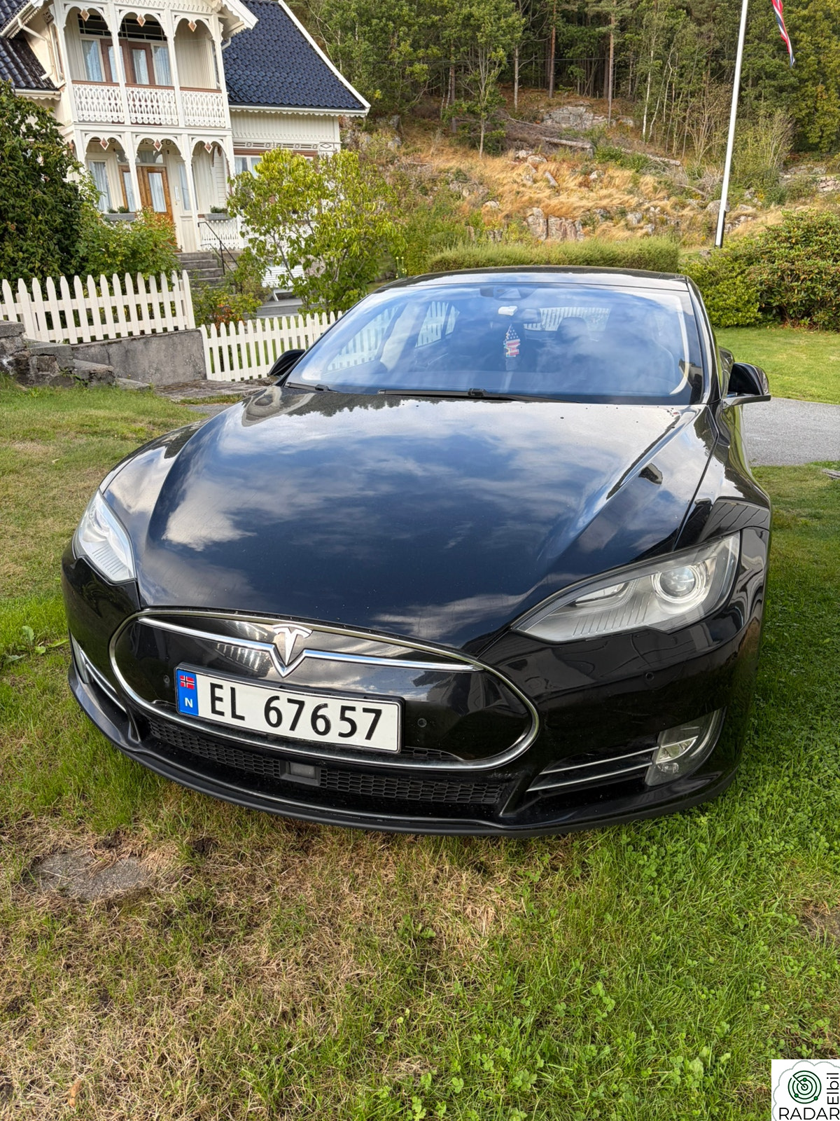 TESLA MOTORS Model S 85P Performance