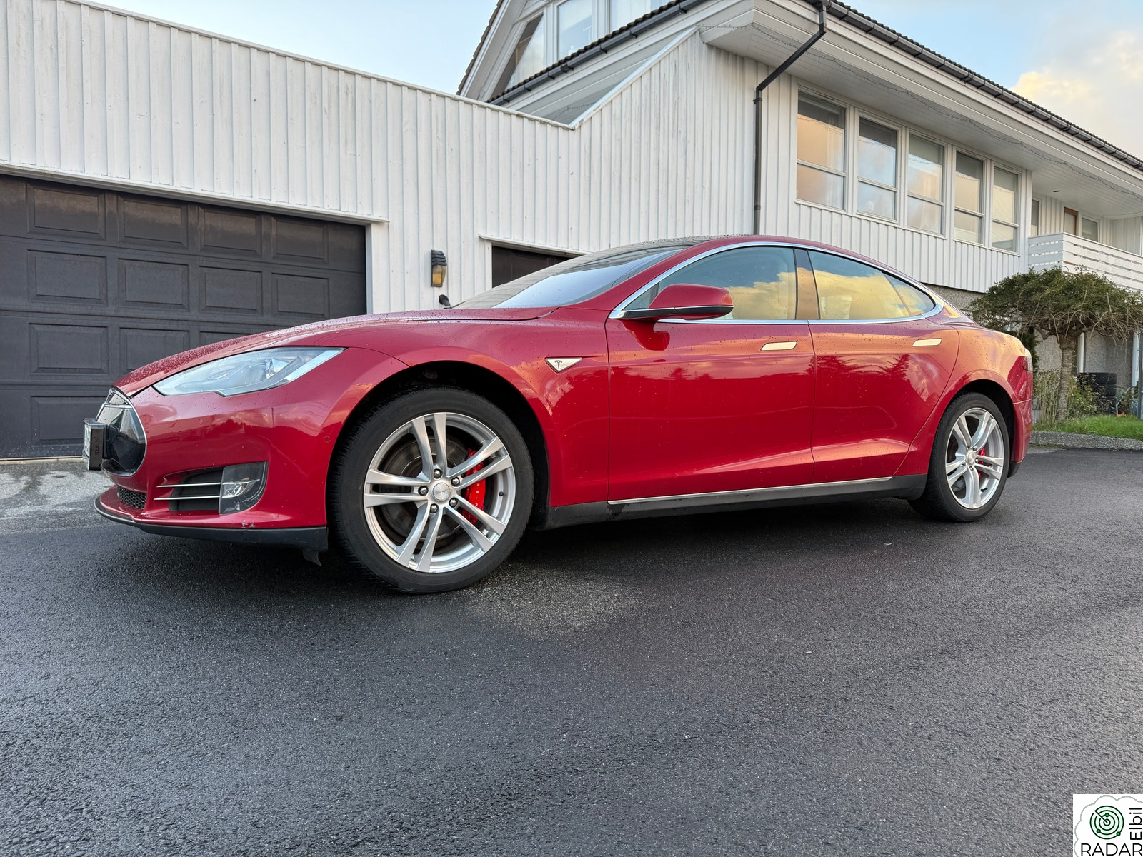 TESLA MOTORS Model S P85D / GRATIS SUPERLADING / EU til 30.09.27 / CCS