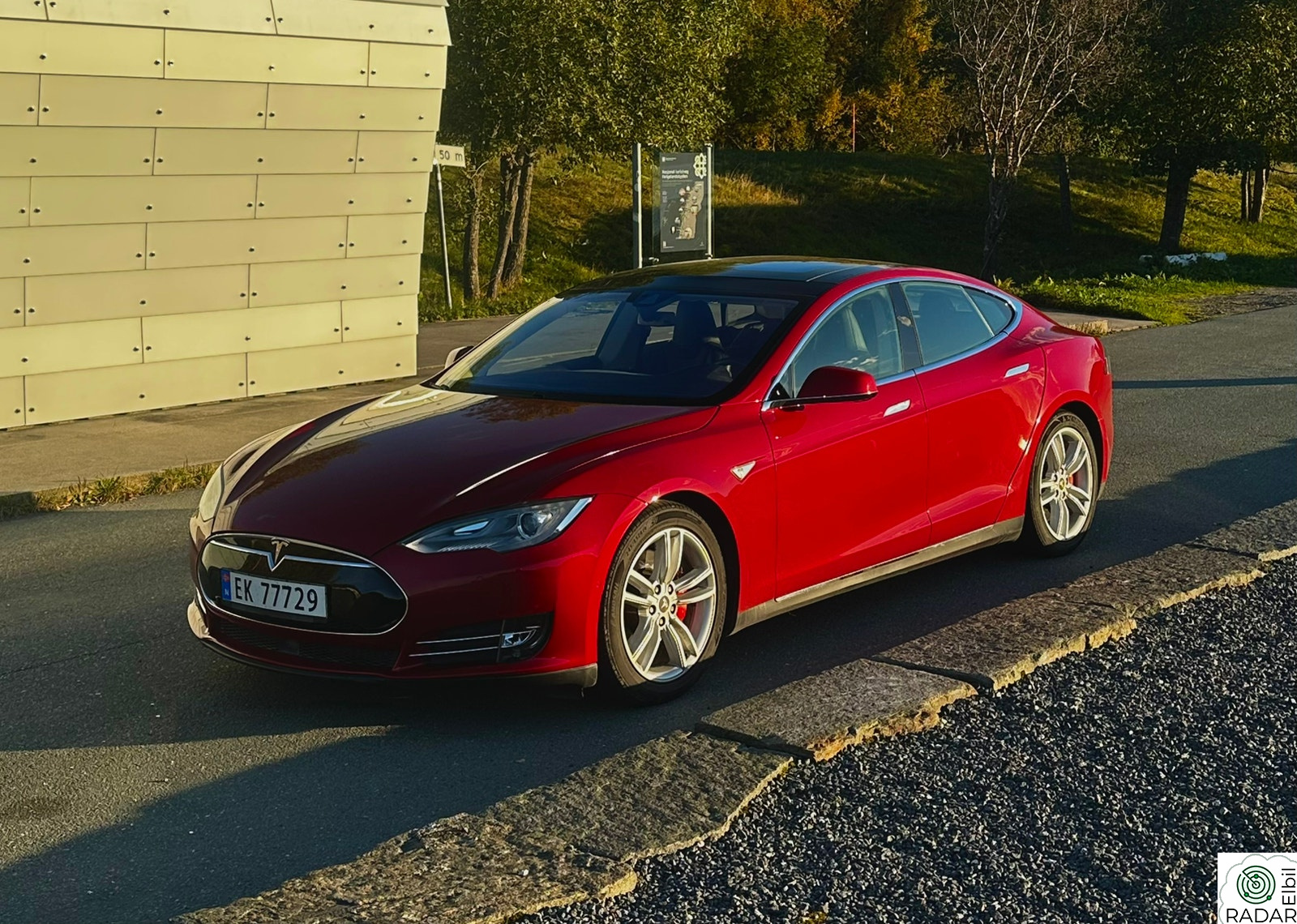 TESLA MOTORS Model S P85D Performance