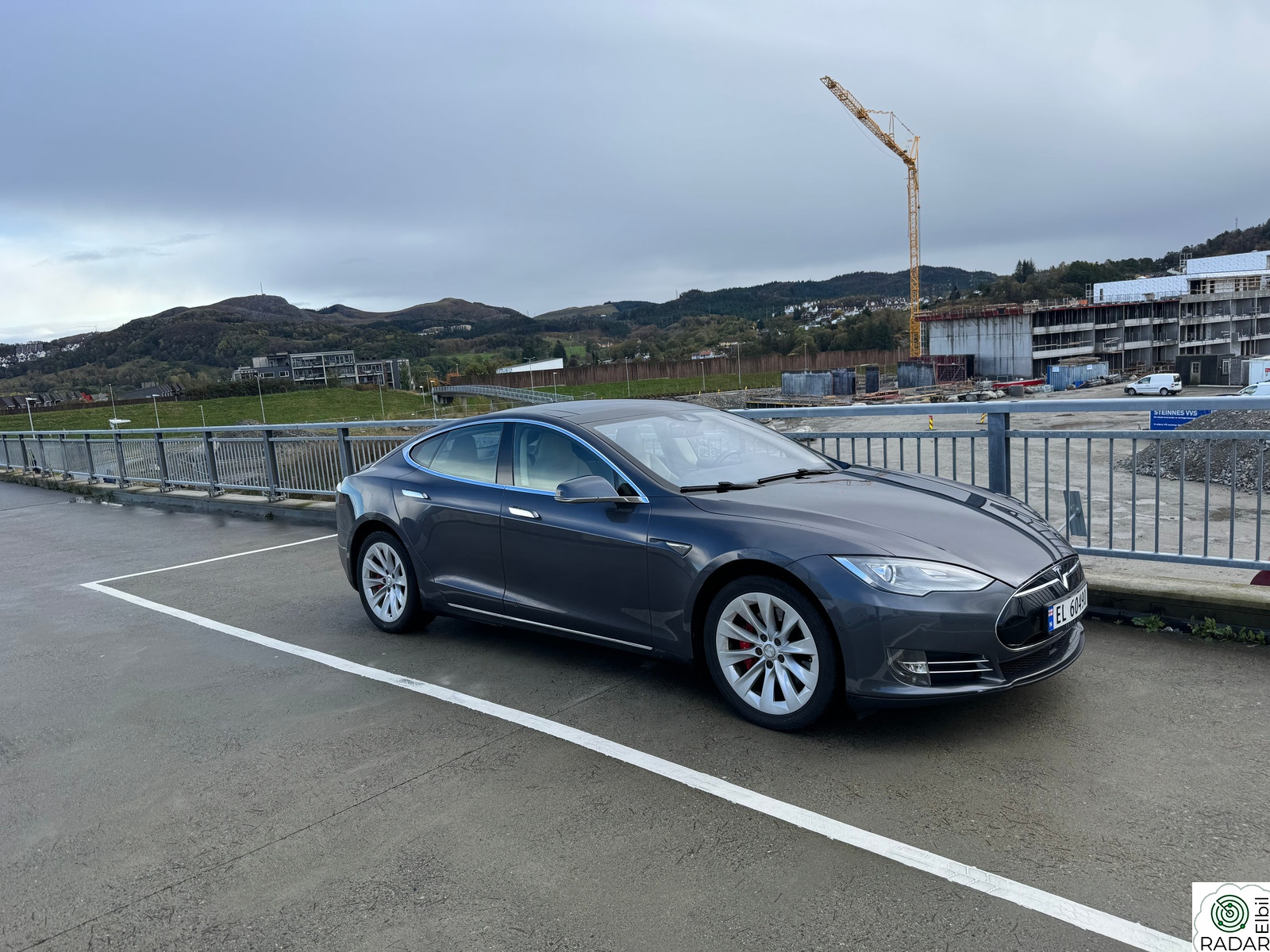 TESLA MOTORS Model S P85D Performance 4WD