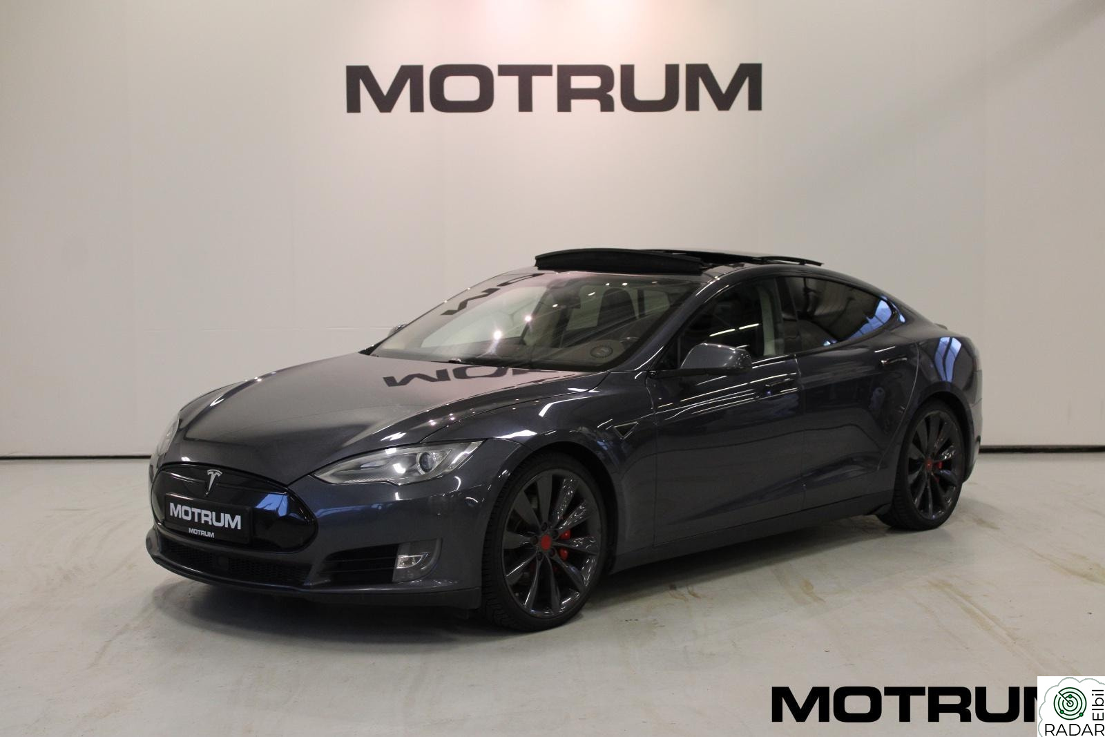 TESLA MOTORS Model S P85D AWD 700HK m/Takluke Luft Gratis Lading NyttBatteri