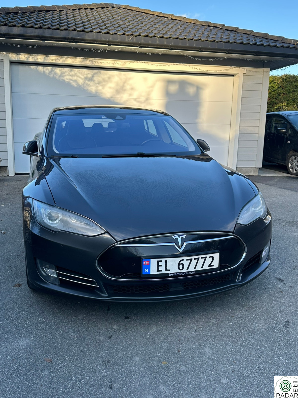 TESLA MOTORS Model S 85D