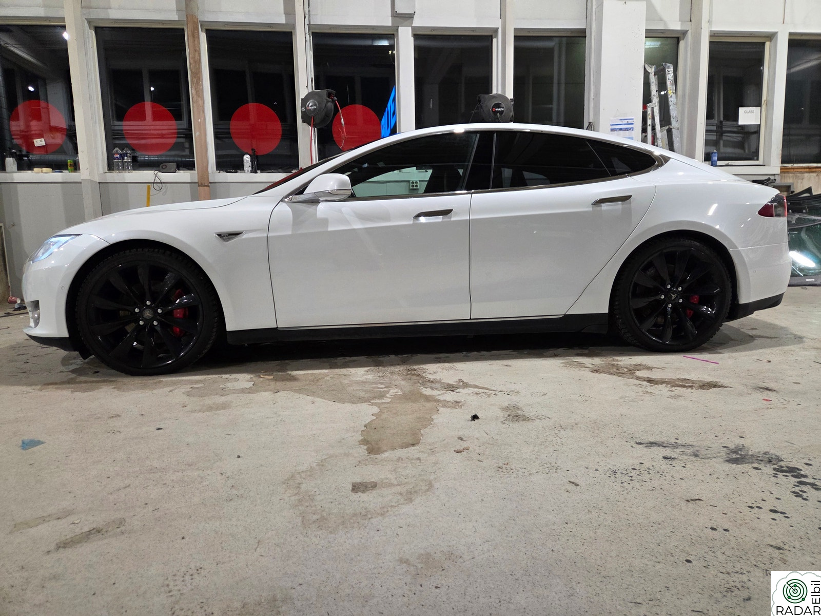 TESLA MOTORS Model S P85D Performance Insane