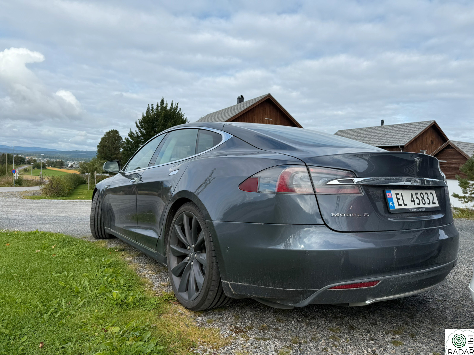 TESLA MOTORS Model S 85D