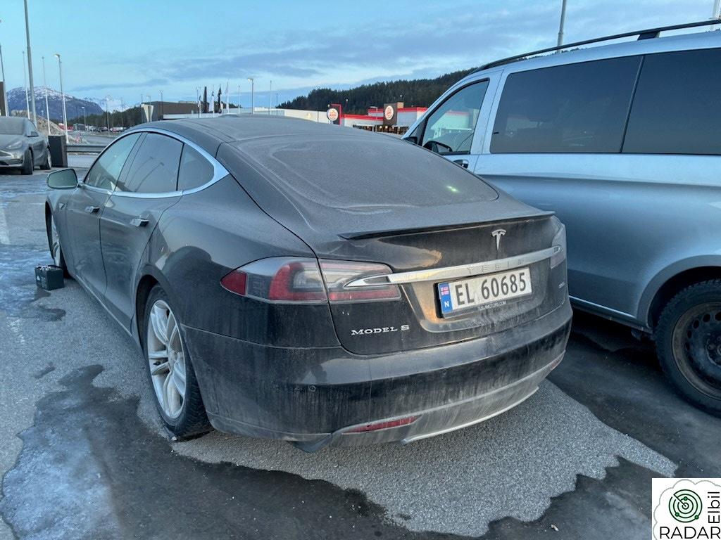 TESLA MOTORS Model S 85D