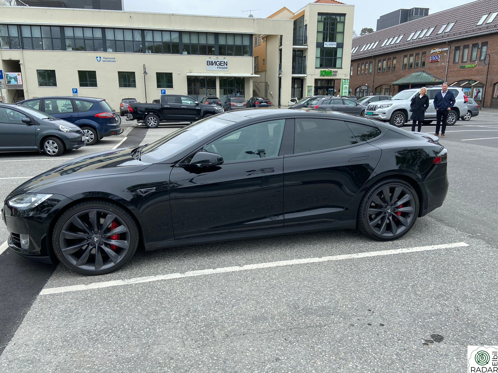 TESLA MOTORS Model S P85D Performance Black Edition