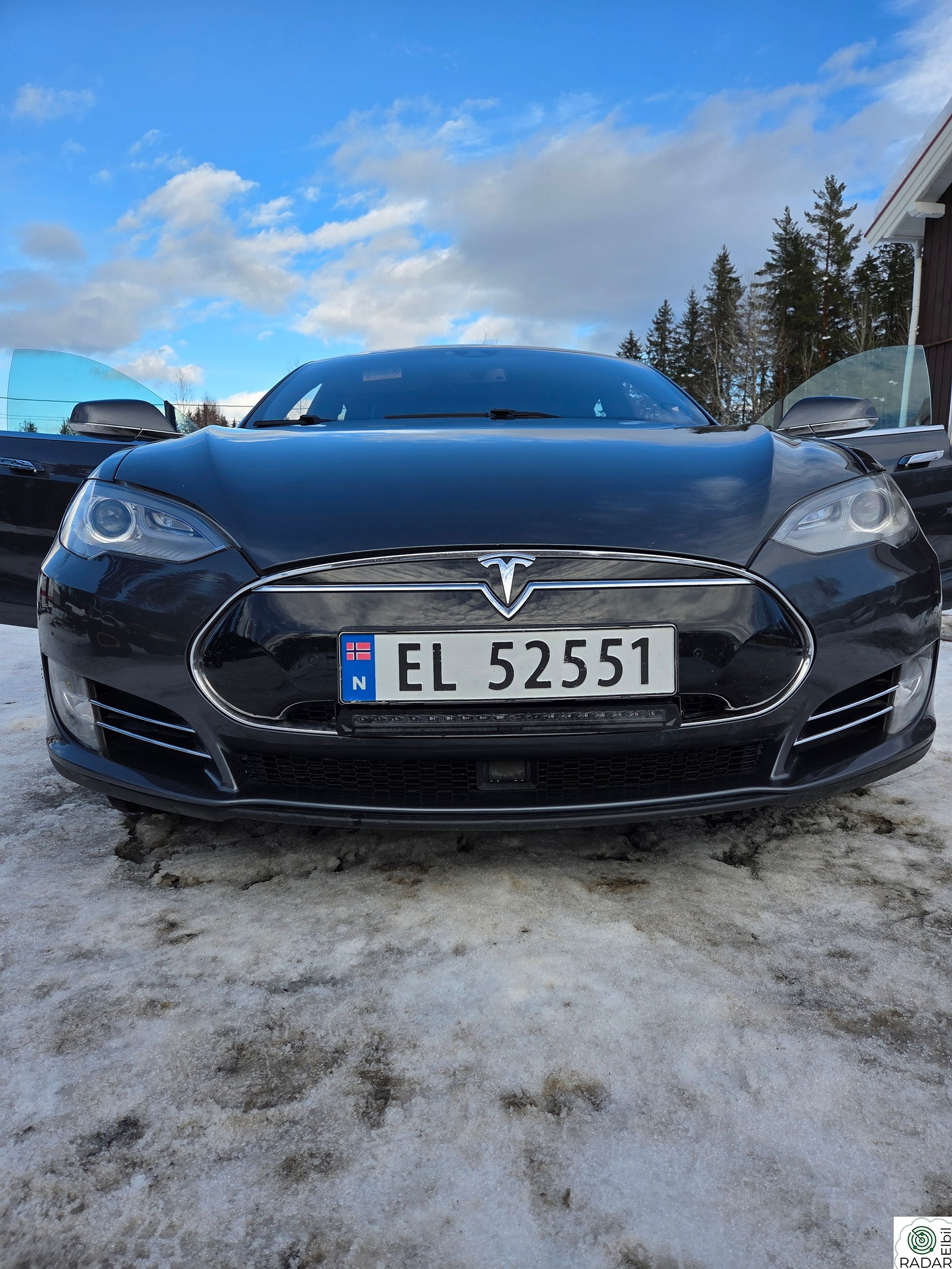 TESLA MOTORS Model S P85D Performance