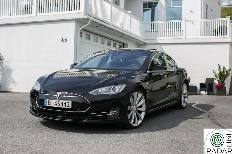 TESLA MOTORS Model S 85D
