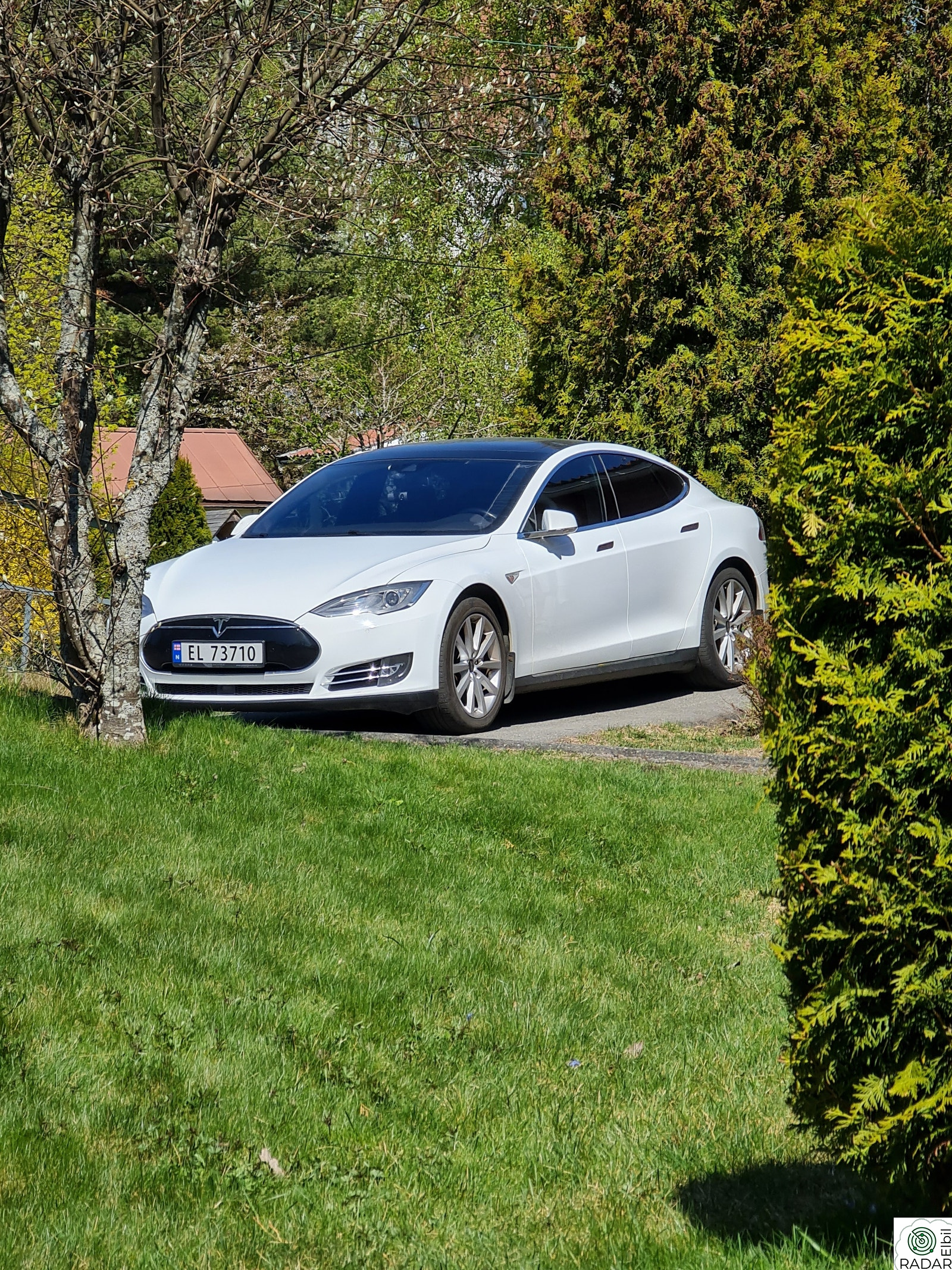 TESLA MOTORS Model S P85D Performance