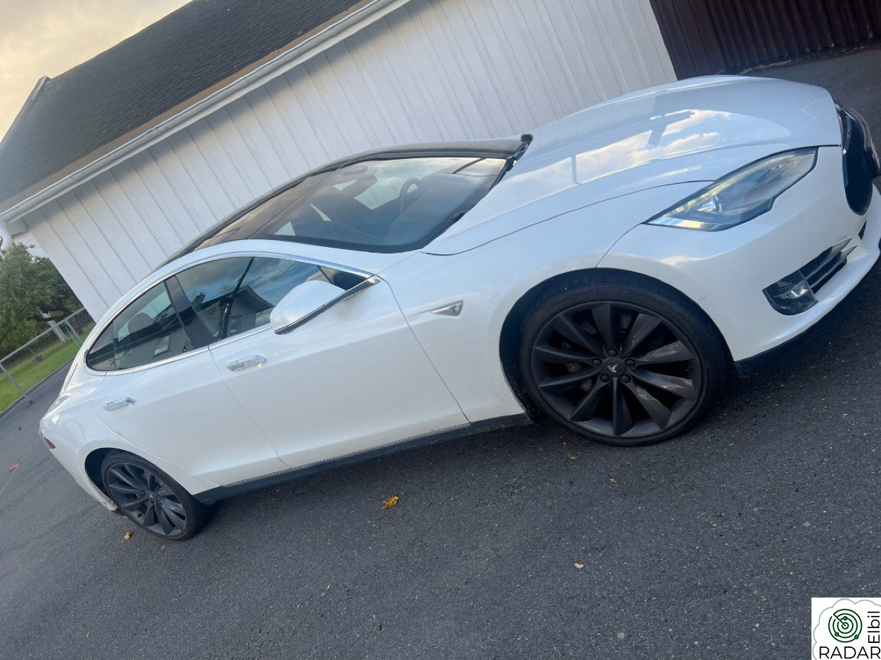 TESLA MOTORS Model S 70D