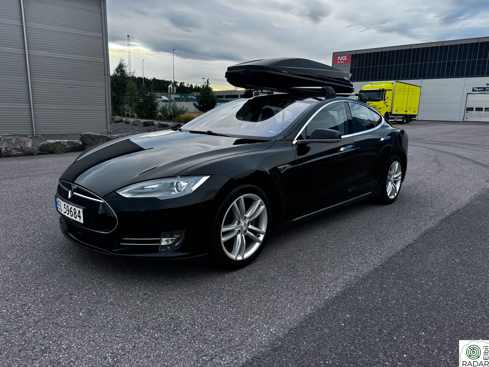 TESLA MOTORS Model S 70D