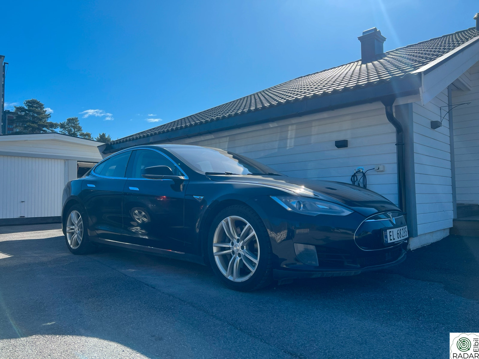 TESLA MOTORS Model S 70D/Problem med hovedbatteri/Gratis superlading