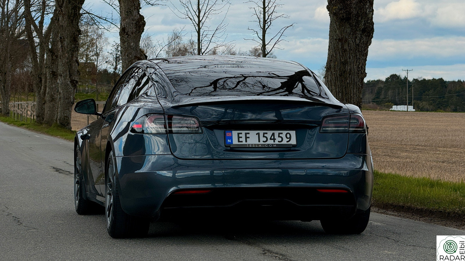 TESLA Model S PLAID-YOKE-H.FESTE-COATED-LED BAR-BILLIGST PÅ FINN