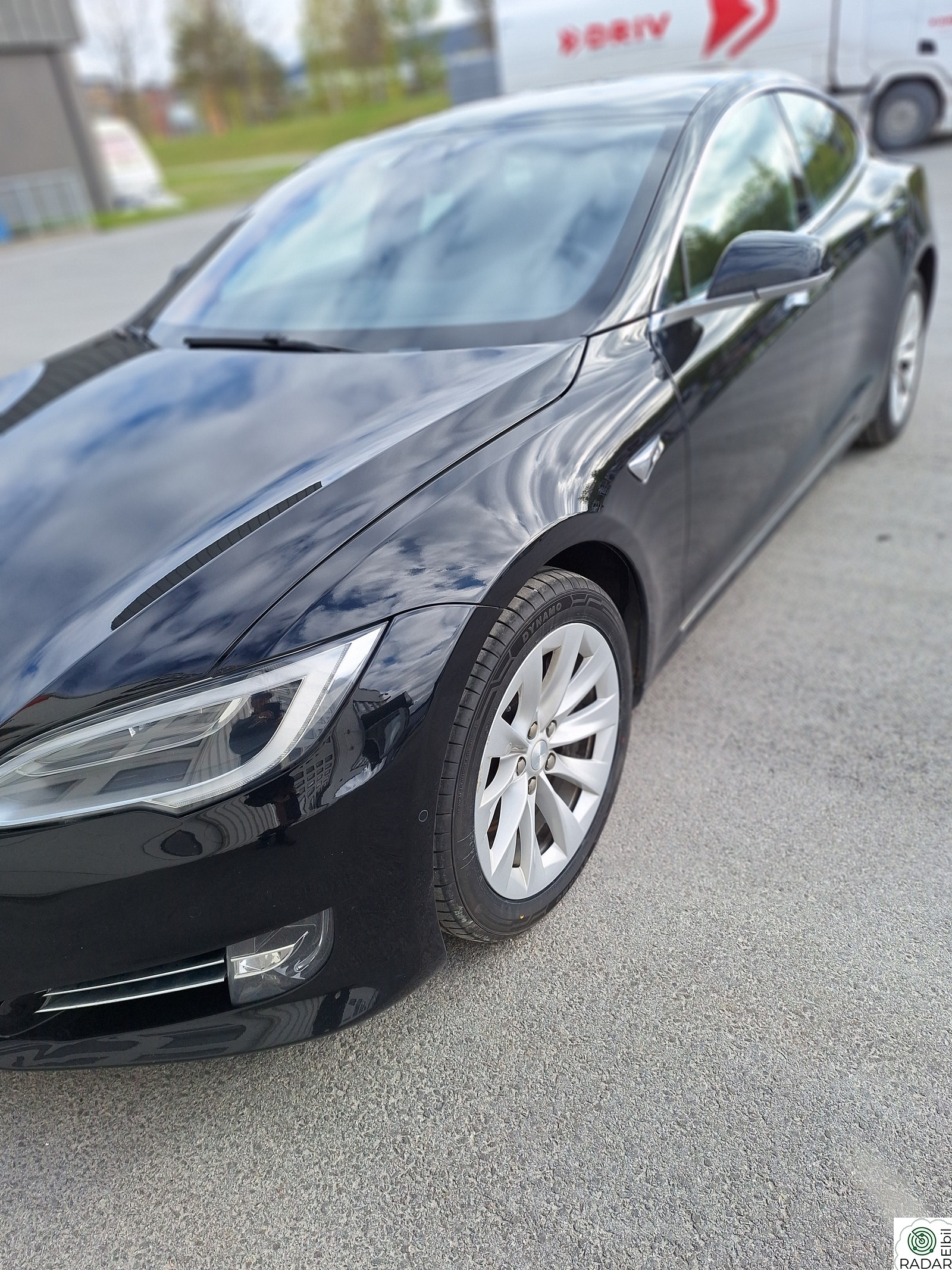 TESLA Model S 75D 4WD