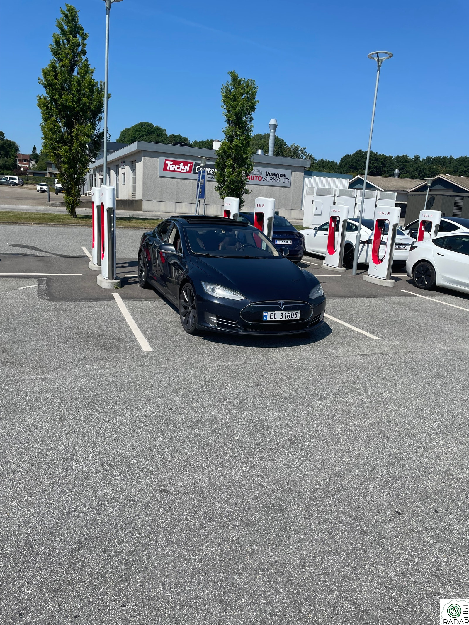 TESLA MOTORS MODEL S 85P Performance